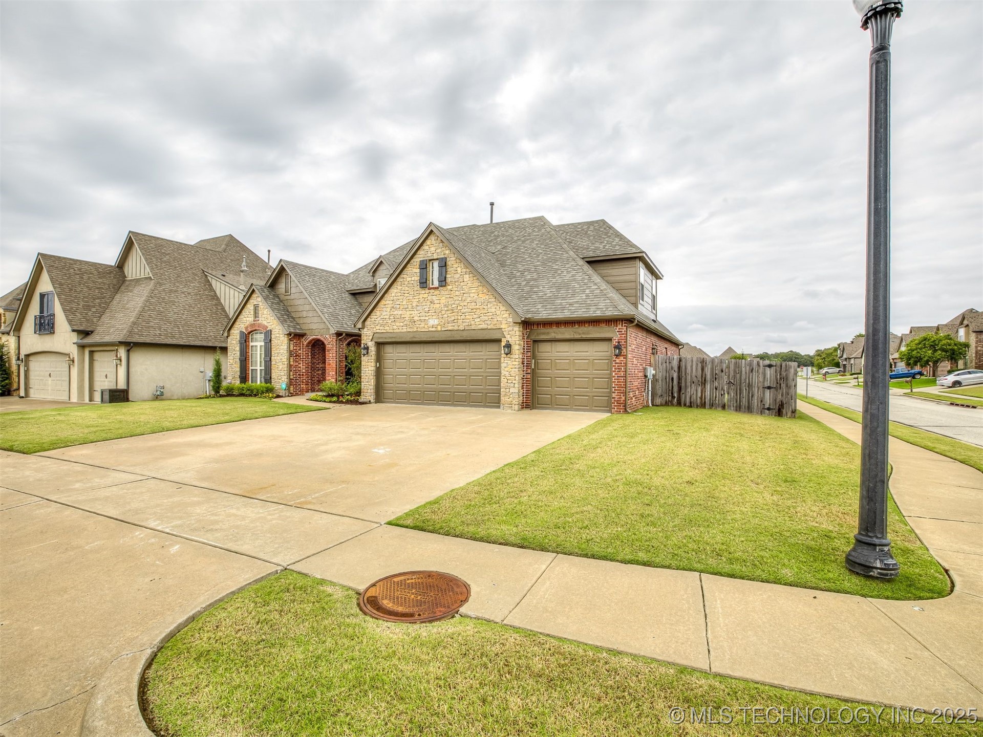 6083 E 143rd Place Property Photo 98