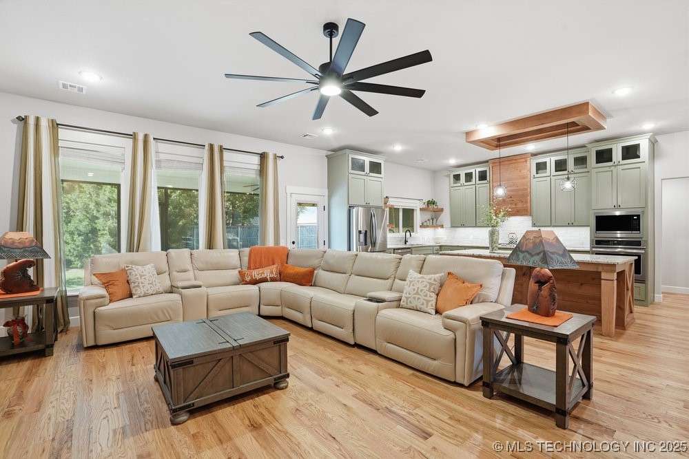 9218 N 141st East Avenue Property Photo 13