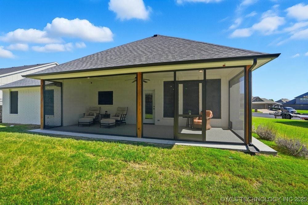 9218 N 141st East Avenue Property Photo 17