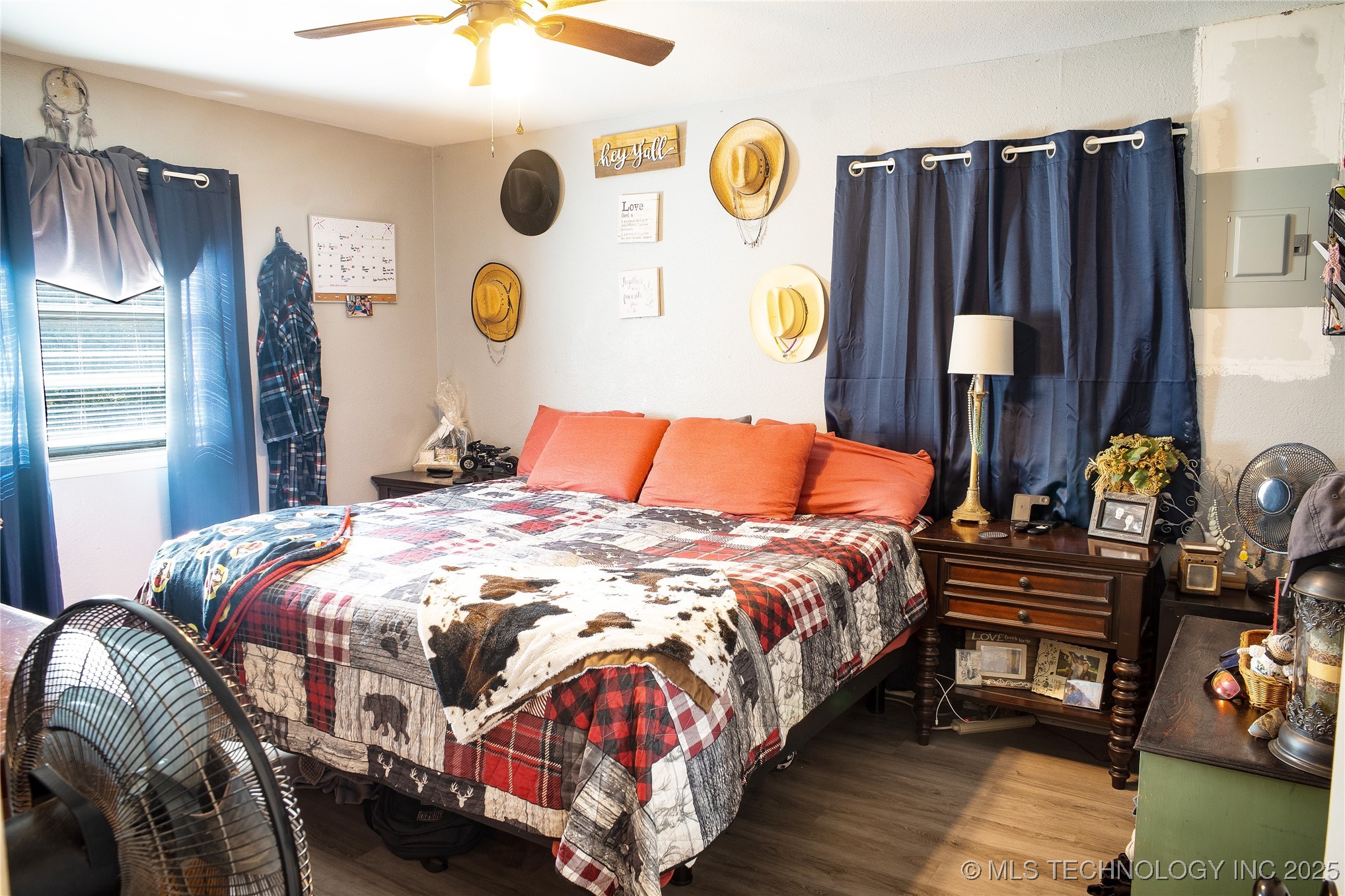 466022 E 800 Property Photo 13