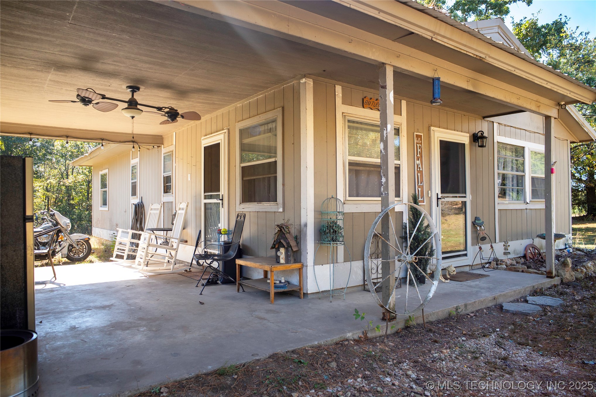 466022 E 800 Property Photo 28