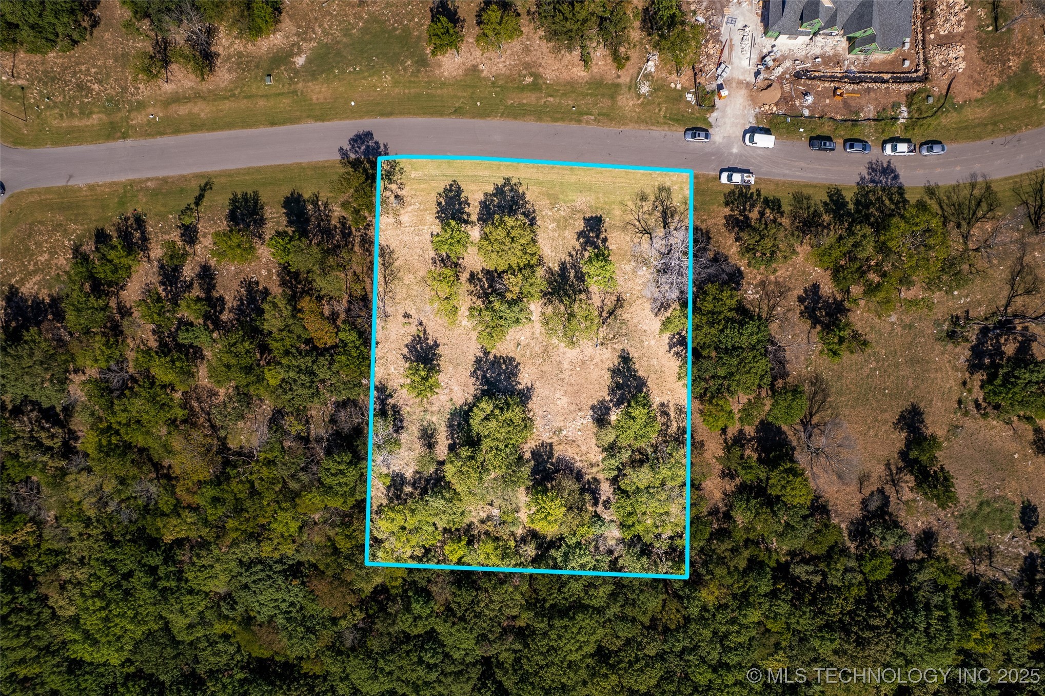 5883 N Eagle Road Property Photo 2