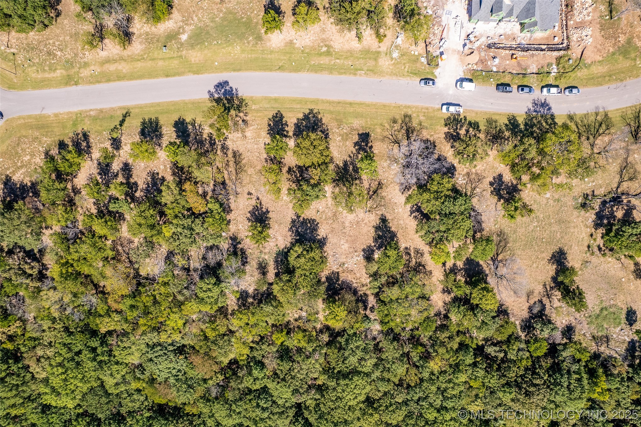 5883 N Eagle Road Property Photo 8