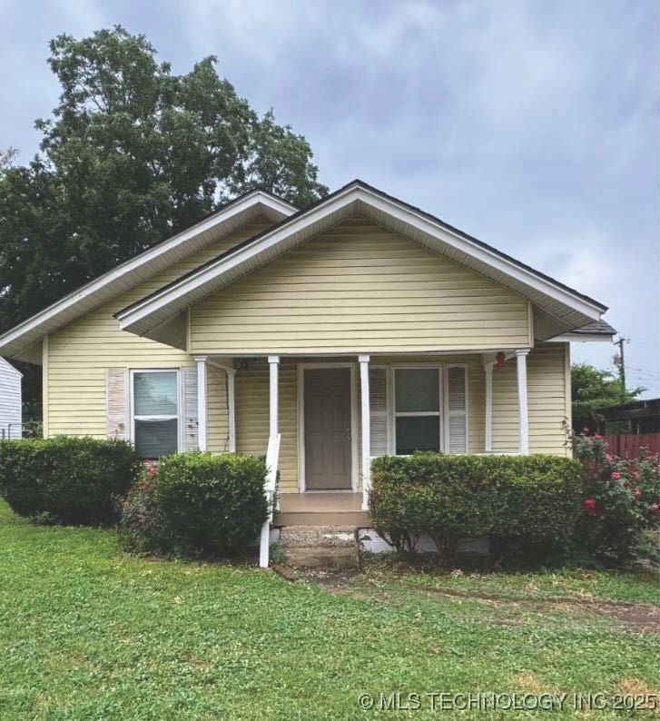 3932 E Admiral Court Property Photo 1