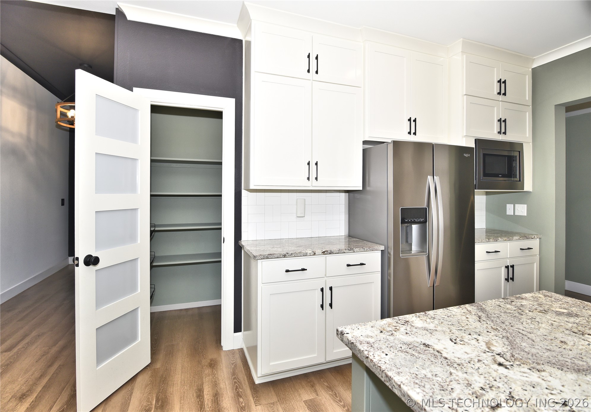 8901 N 63rd Avenue E Property Photo 12