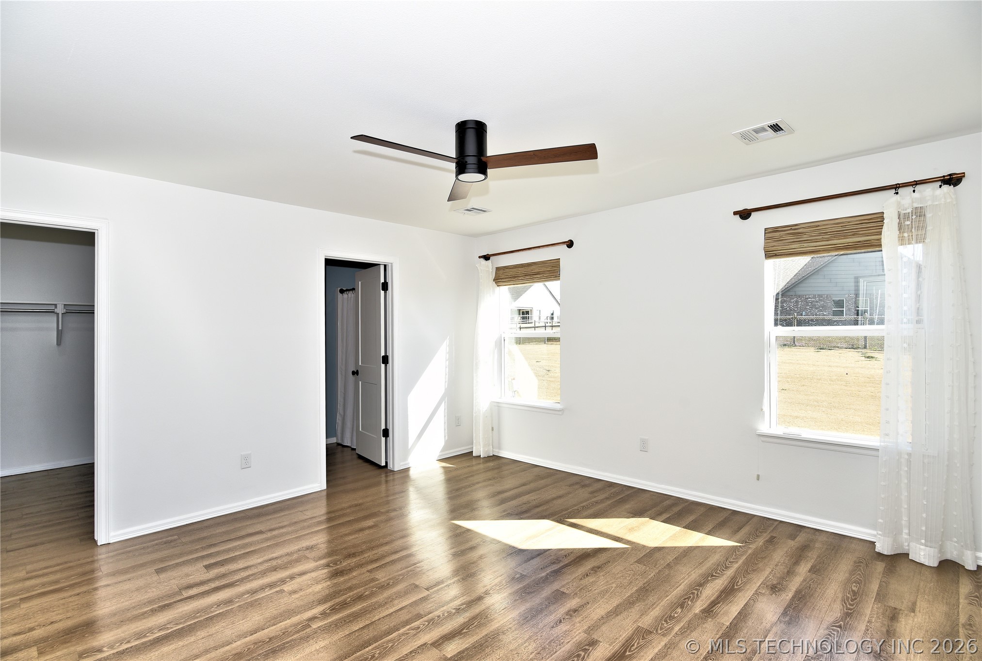 8901 N 63rd Avenue E Property Photo 15