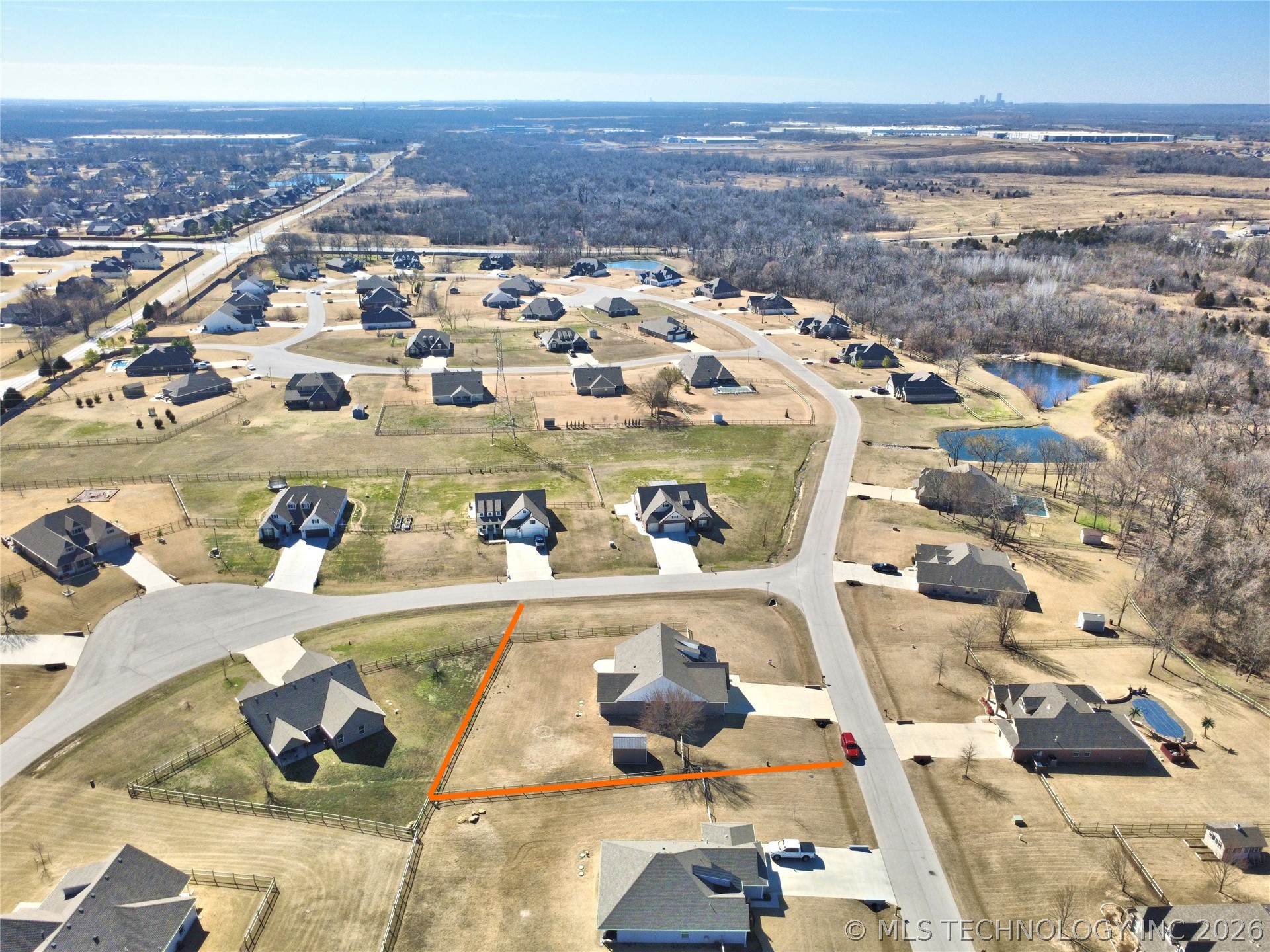 8901 N 63rd Avenue E Property Photo 35