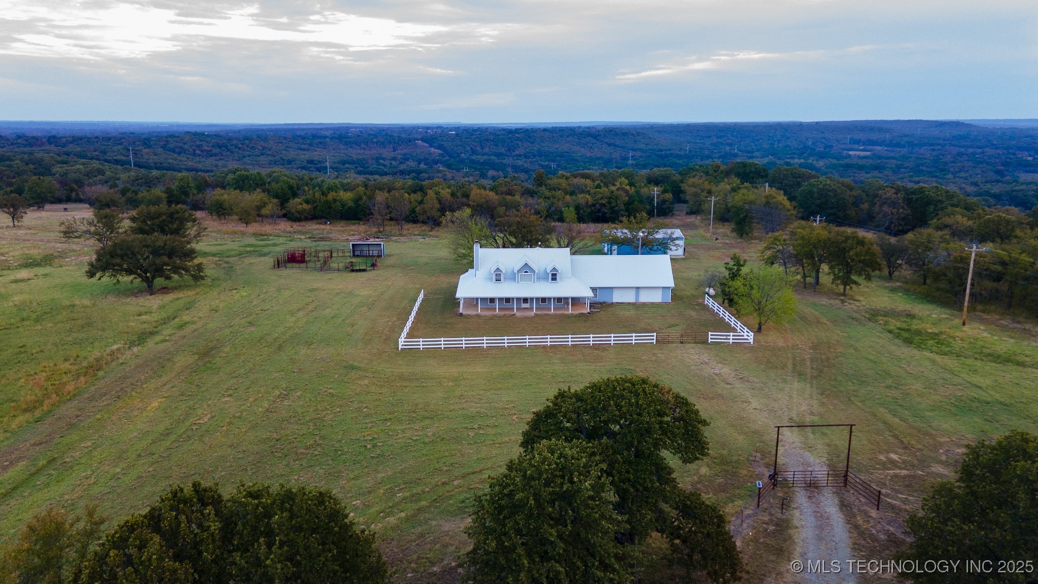 7862 E County Road 1195 Property Photo 7
