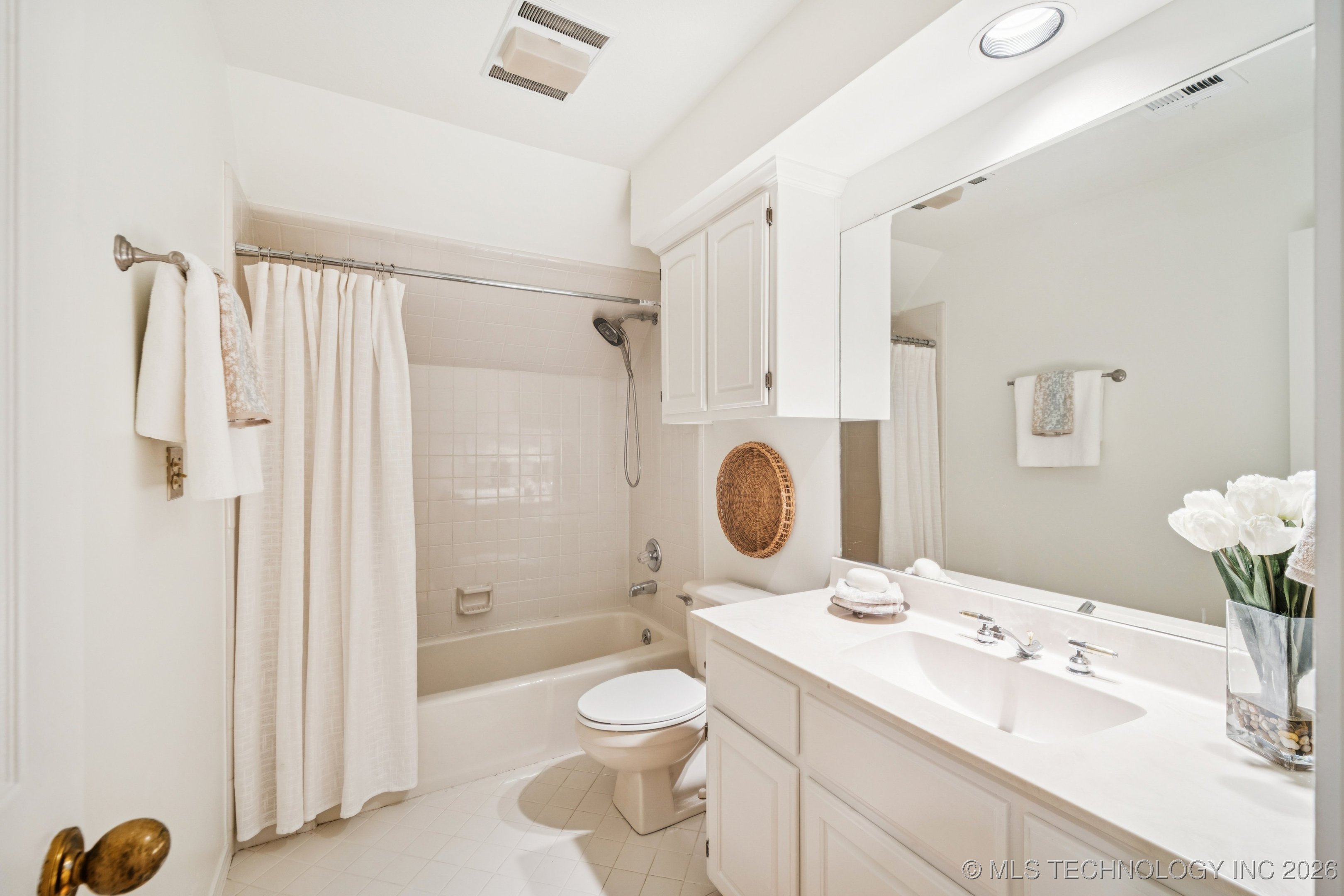 3038 S Utica Avenue Property Photo 35