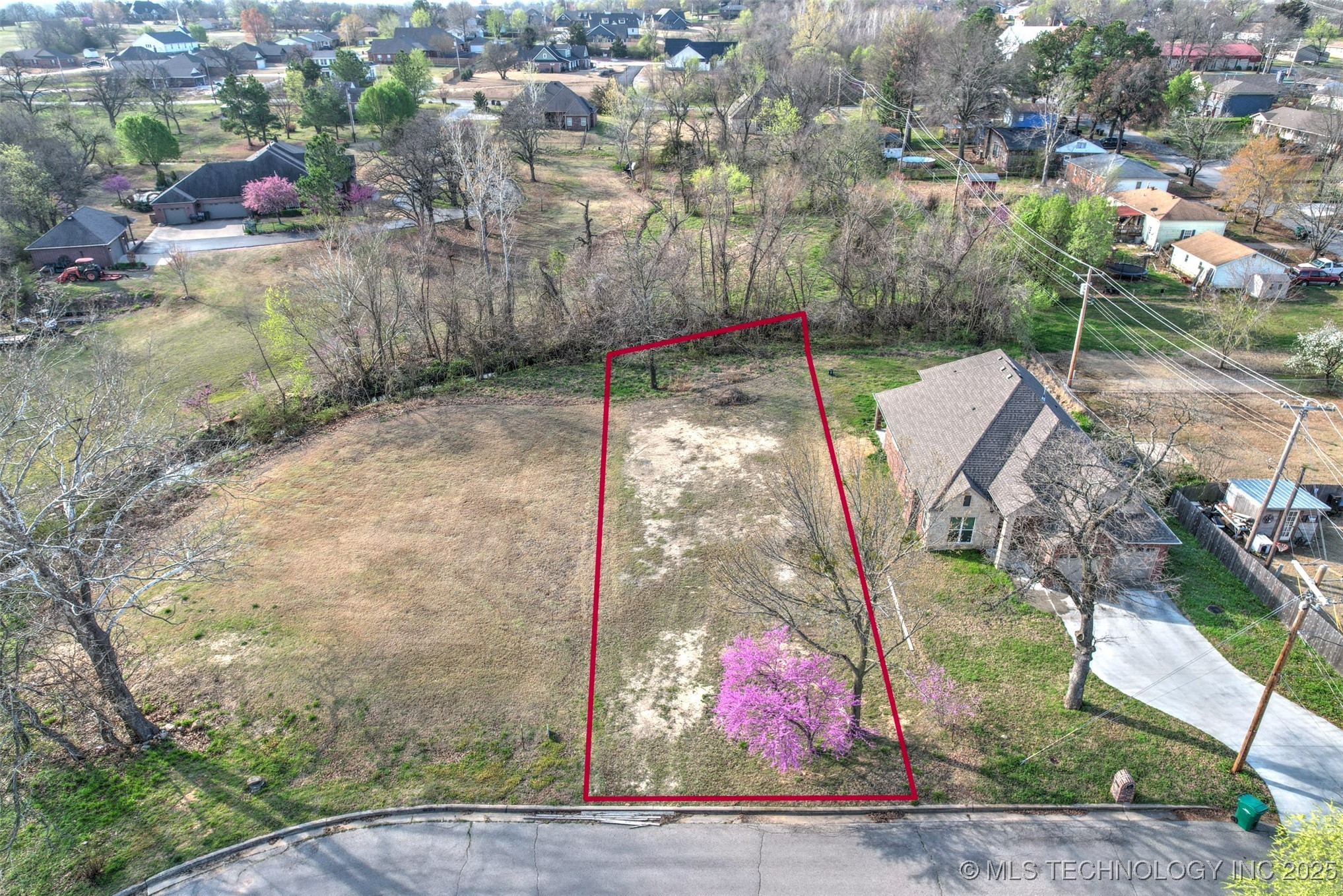 103 Woodview Lane Property Photo 2