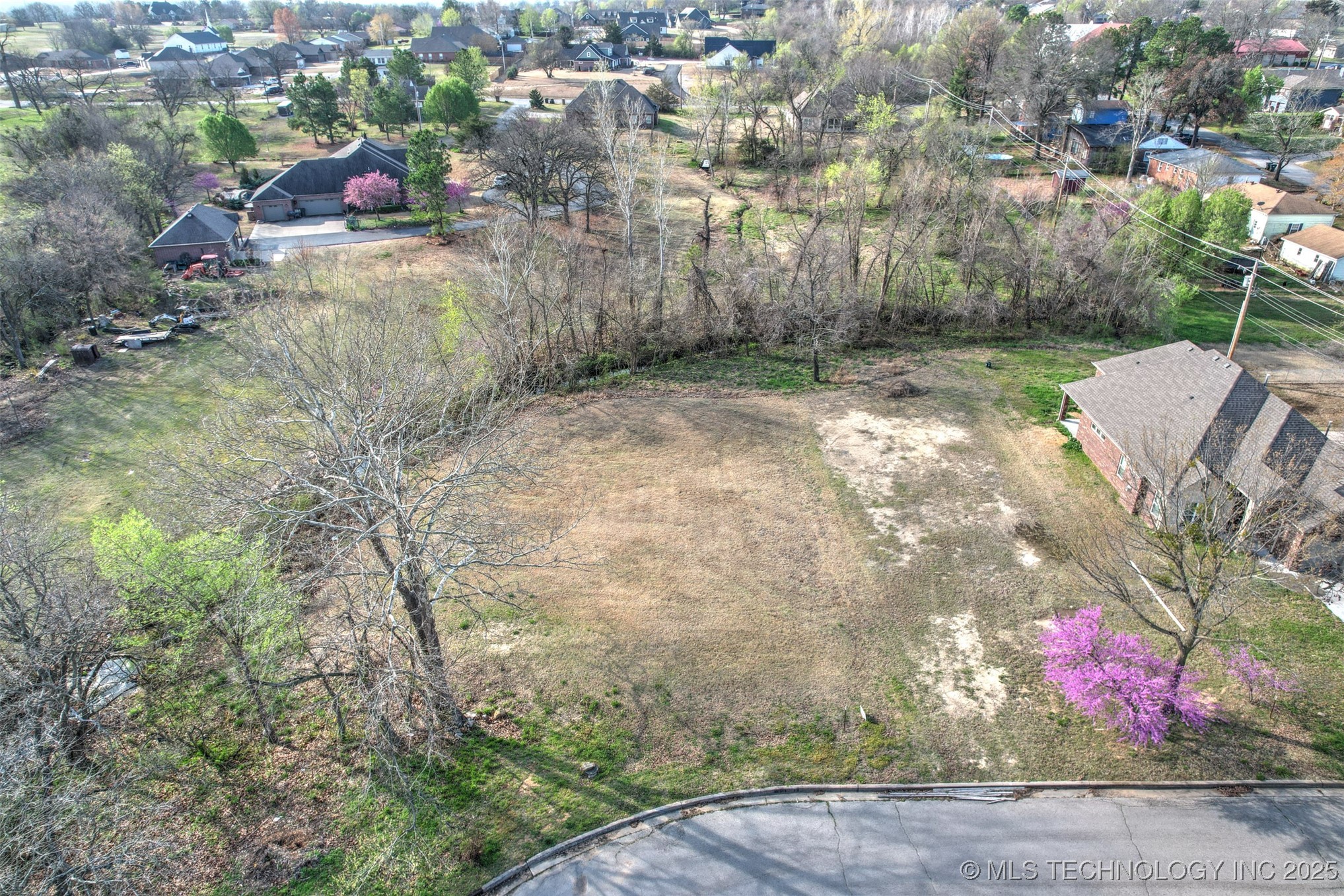 103 Woodview Lane Property Photo 12