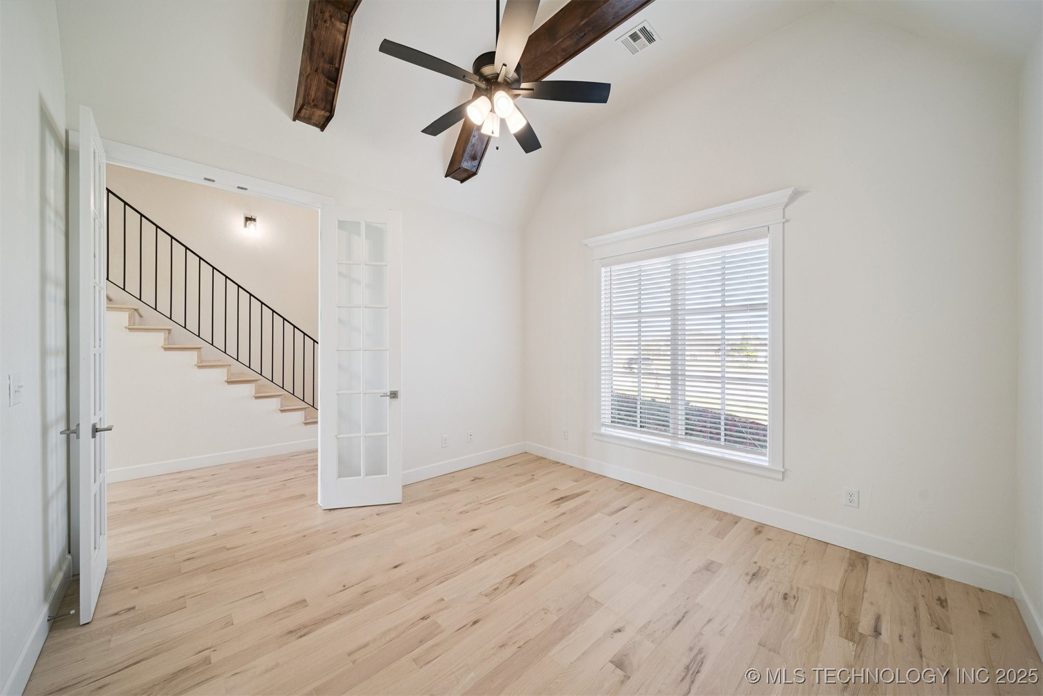 6131 N Creekwood Drive Property Photo 6