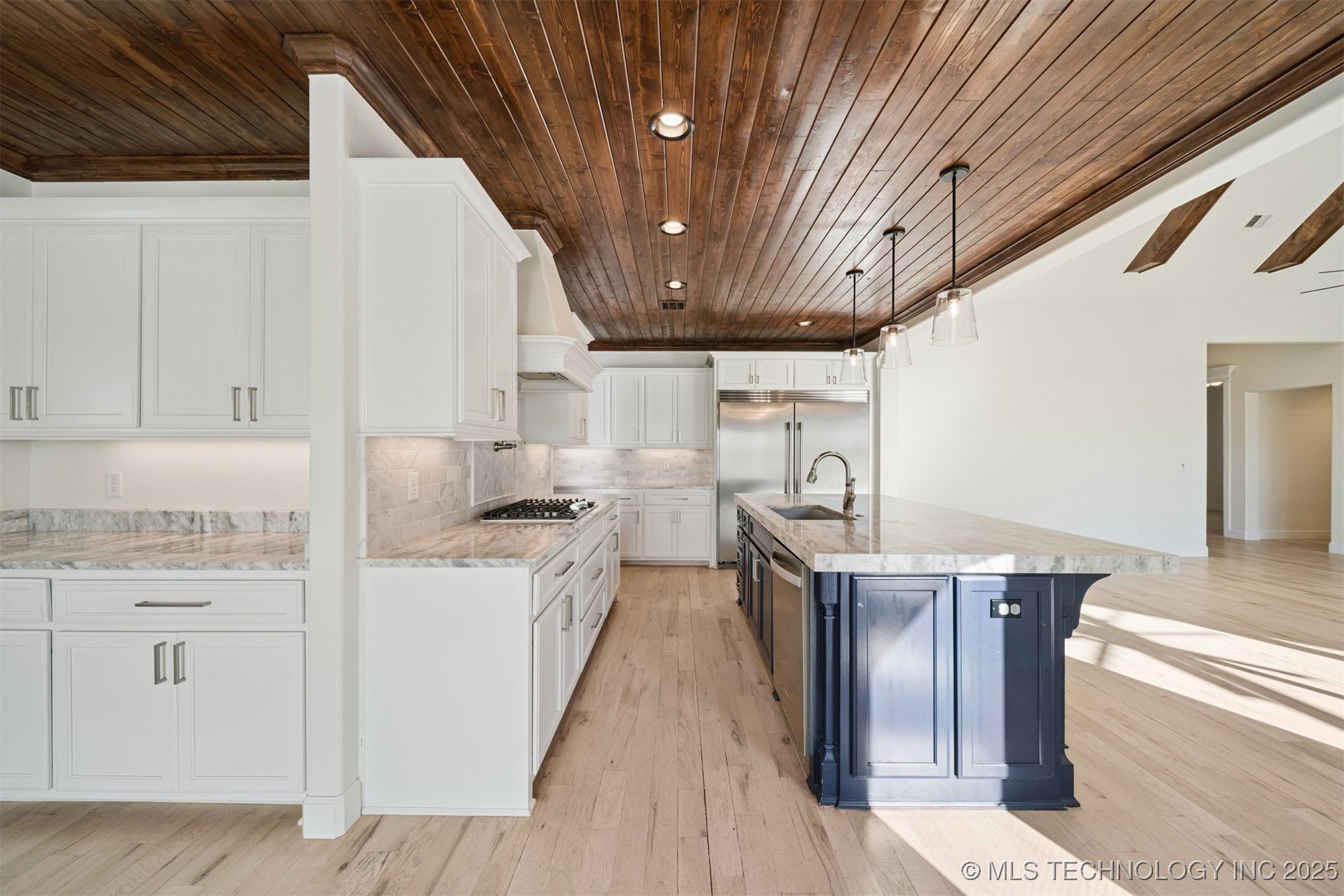 6131 N Creekwood Drive Property Photo 14