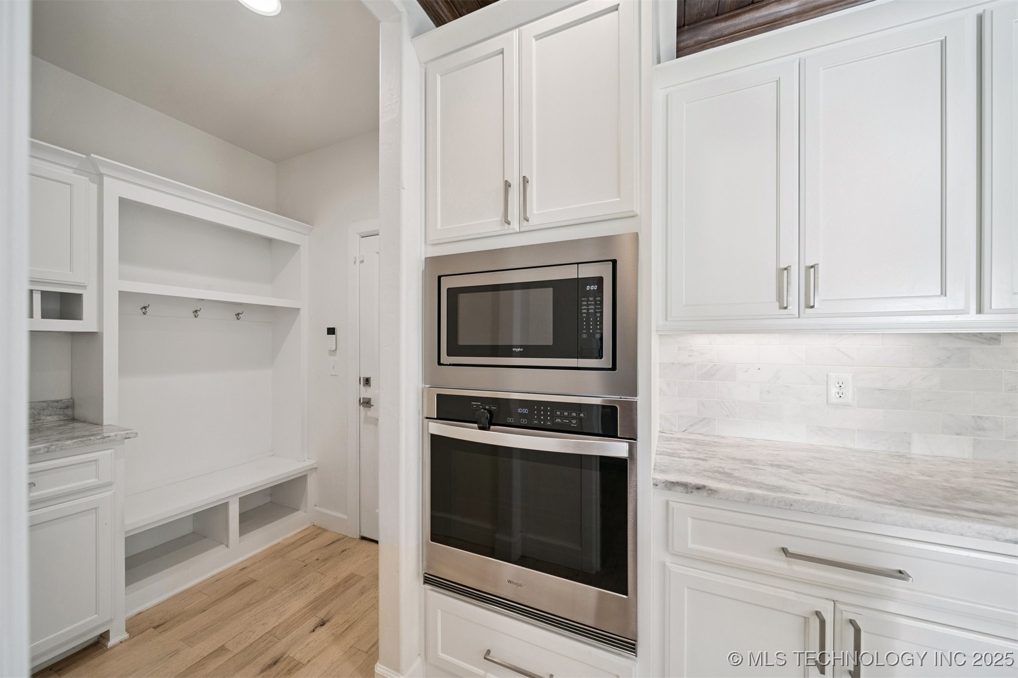 6131 N Creekwood Drive Property Photo 21