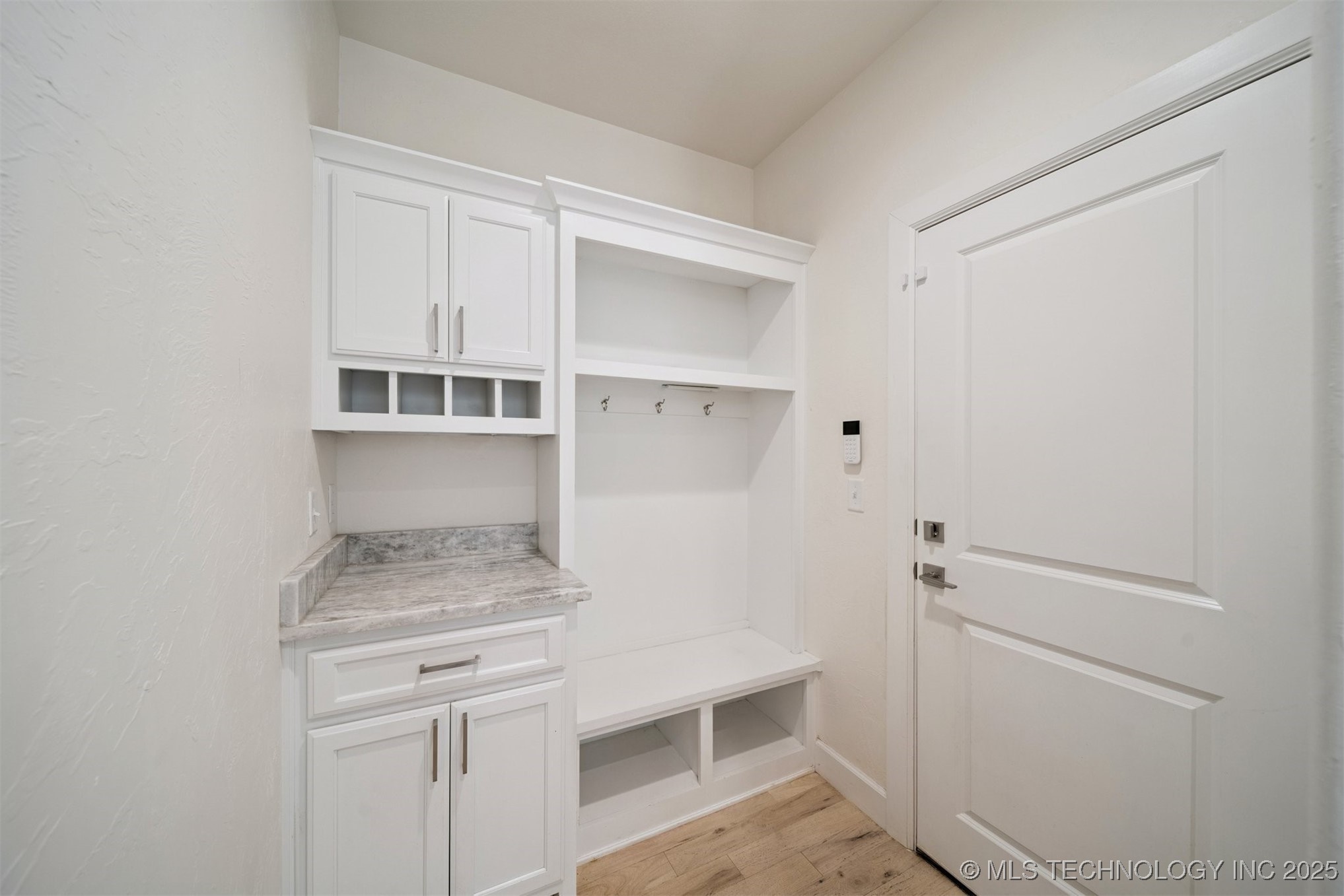 6131 N Creekwood Drive Property Photo 22