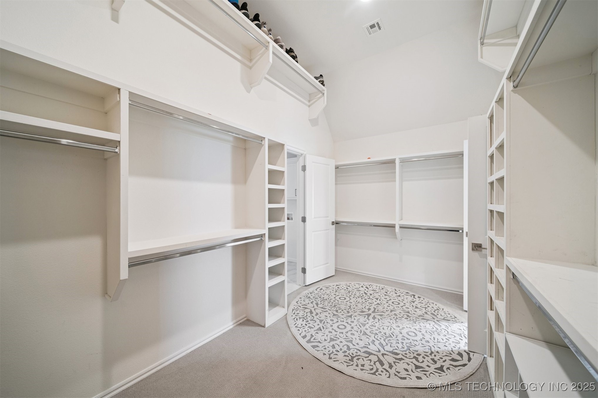 6131 N Creekwood Drive Property Photo 32