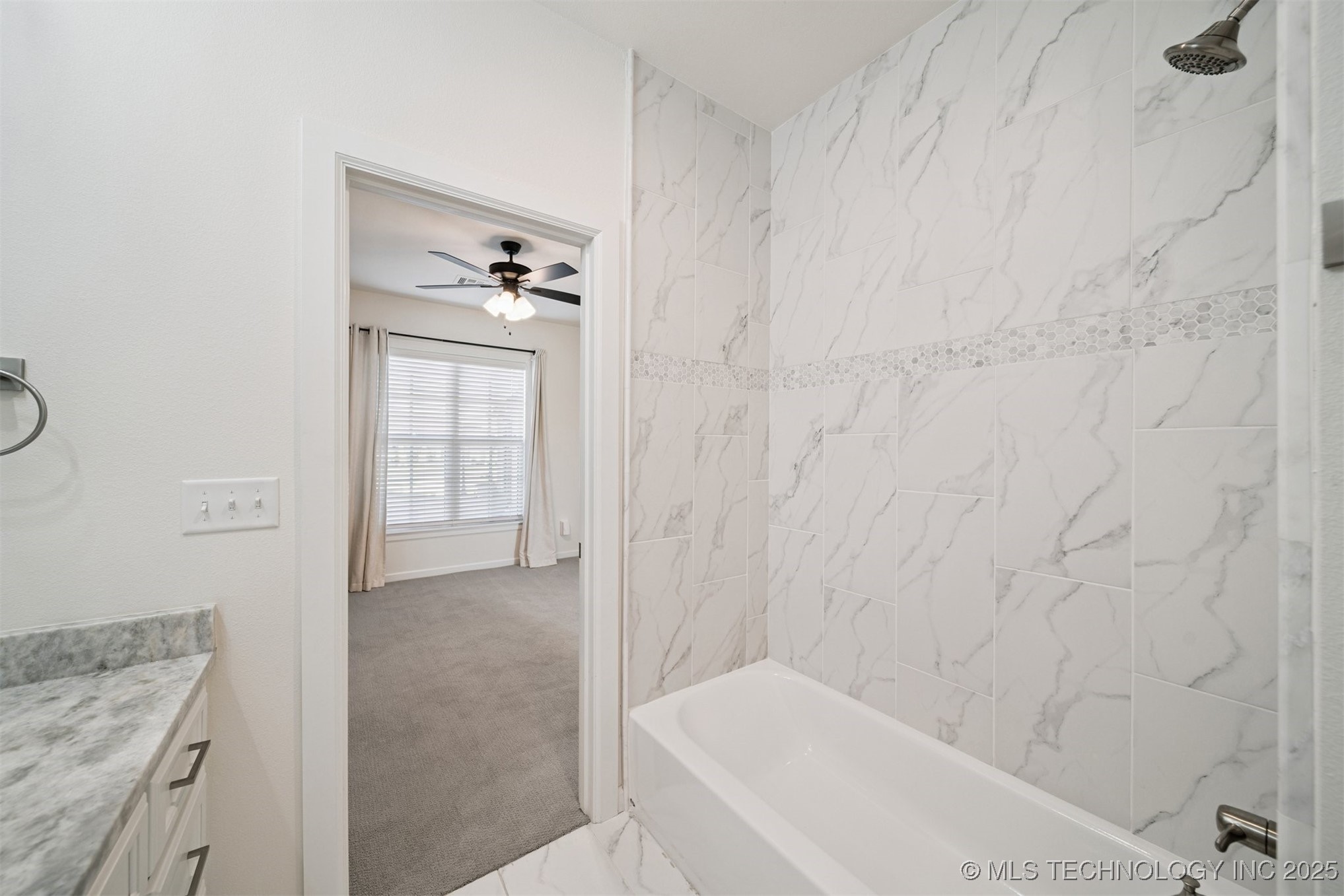 6131 N Creekwood Drive Property Photo 38