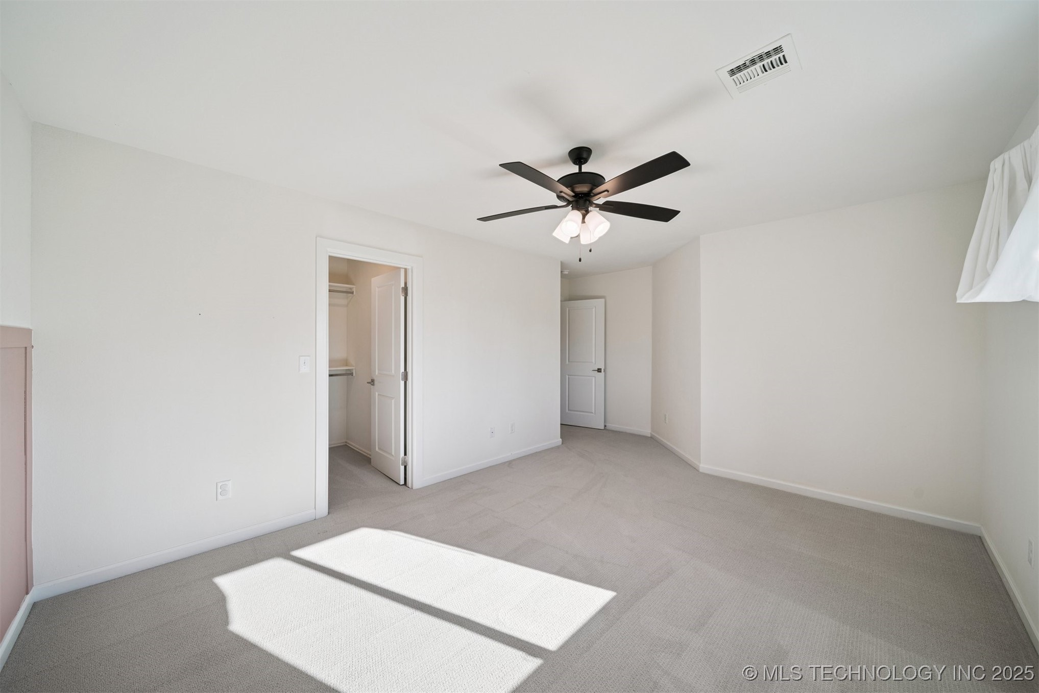 6131 N Creekwood Drive Property Photo 40