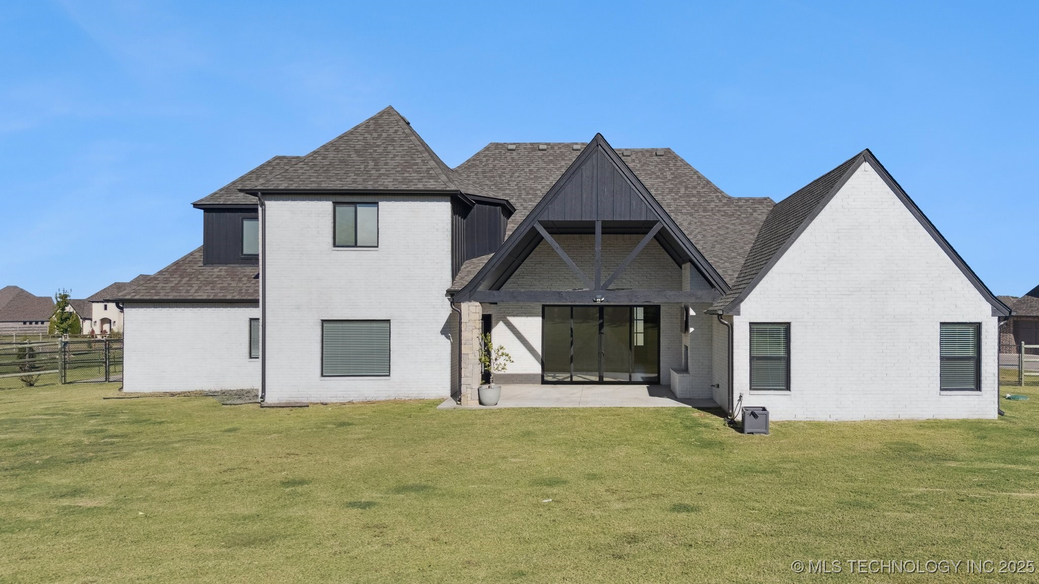 6131 N Creekwood Drive Property Photo 48