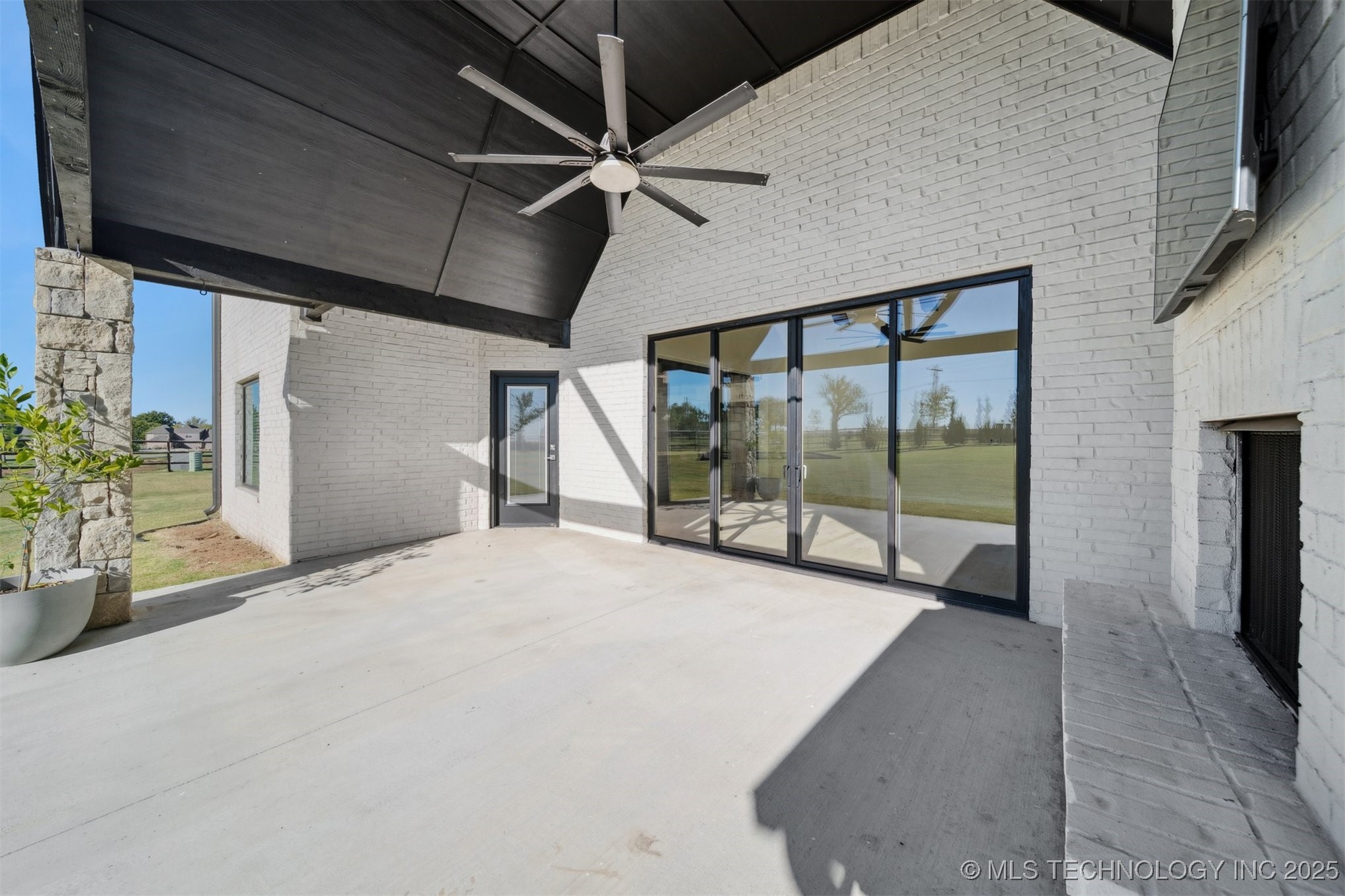 6131 N Creekwood Drive Property Photo 51