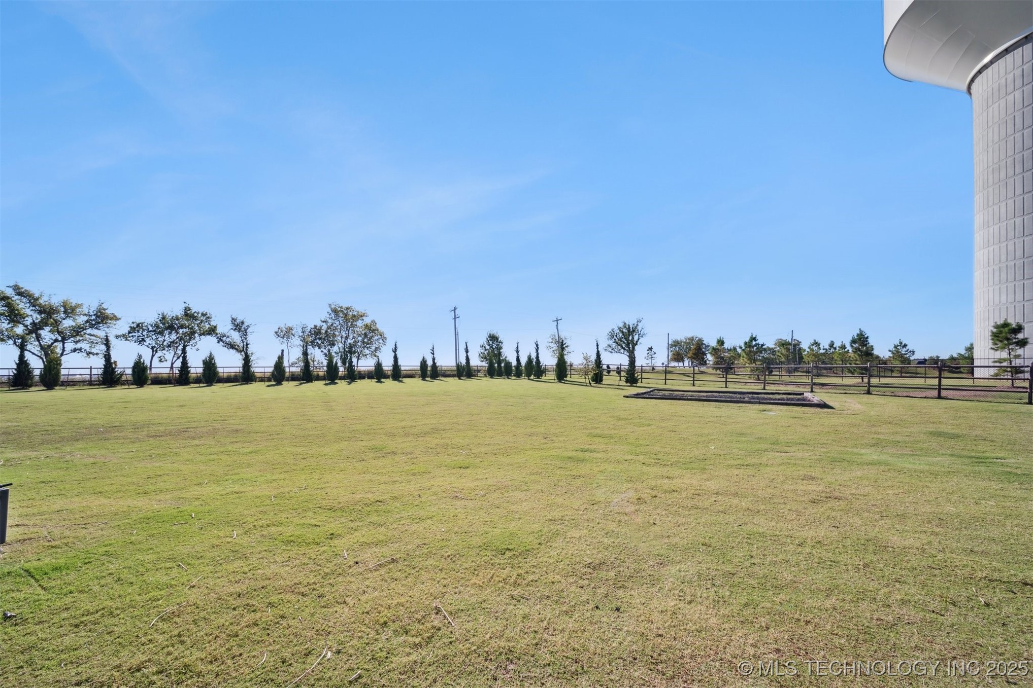 6131 N Creekwood Drive Property Photo 53