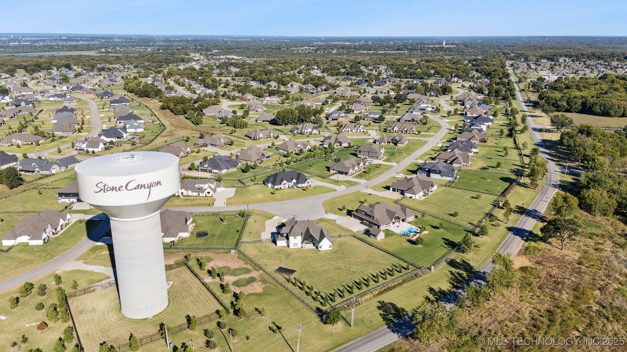 6131 N Creekwood Drive Property Photo 56