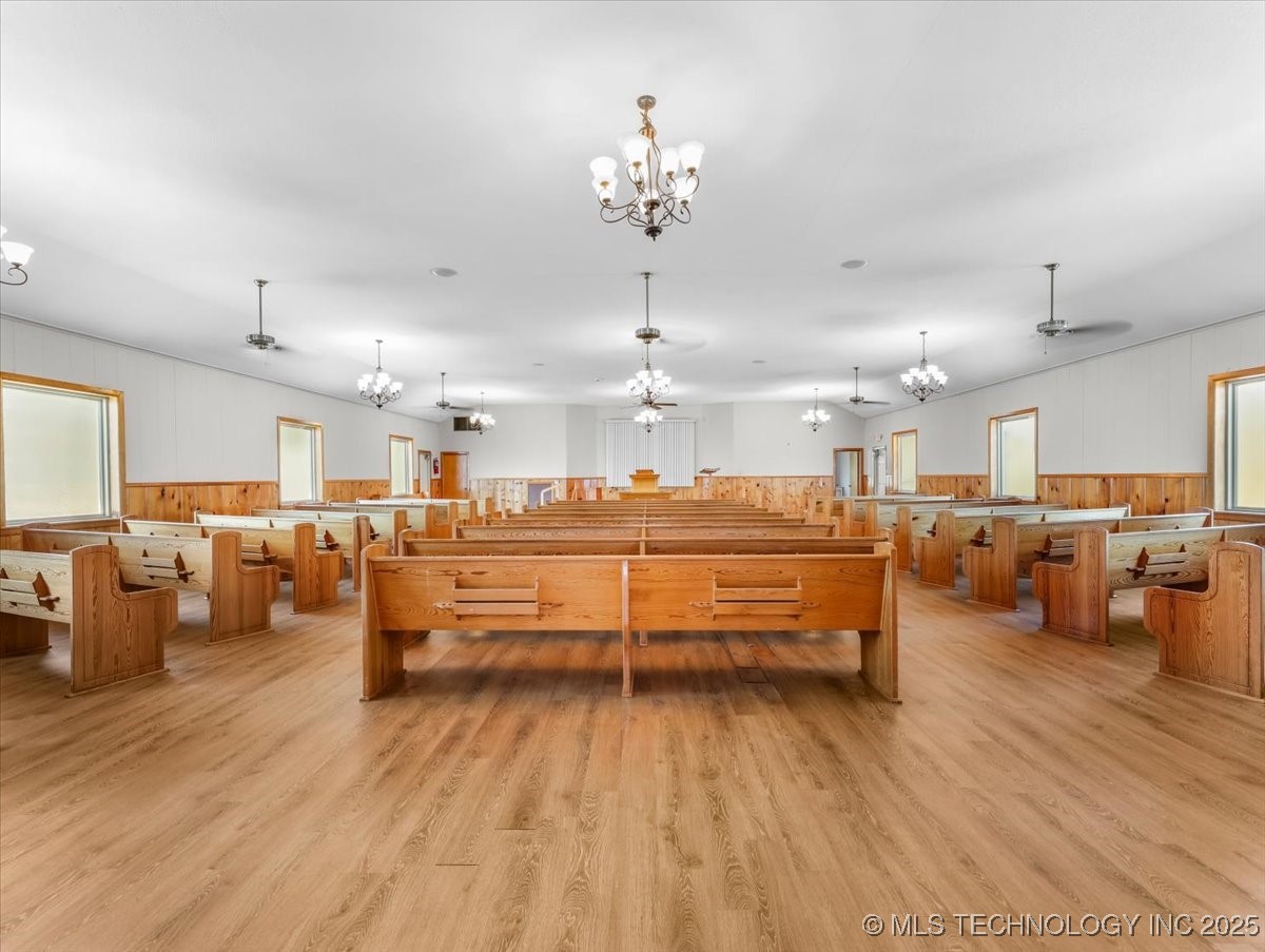 506 S Broadway Street Property Photo 21