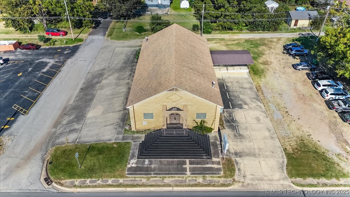 506 S Broadway Street Property Photo 44