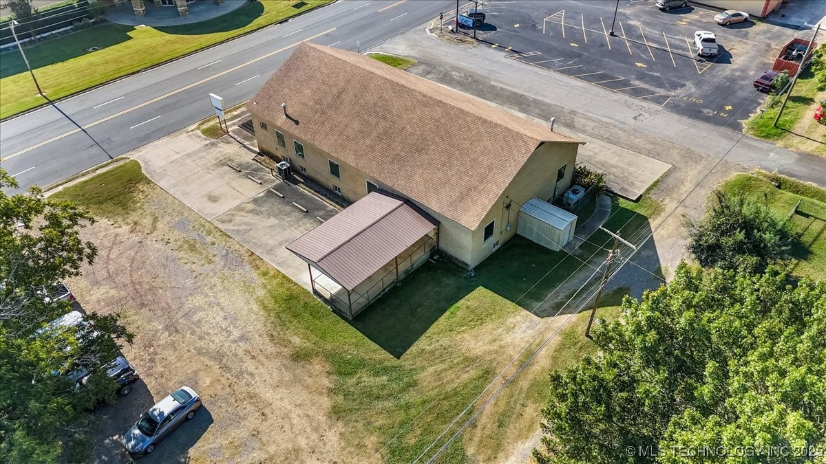 506 S Broadway Street Property Photo 49