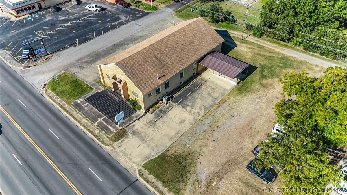 506 S Broadway Street Property Photo 51