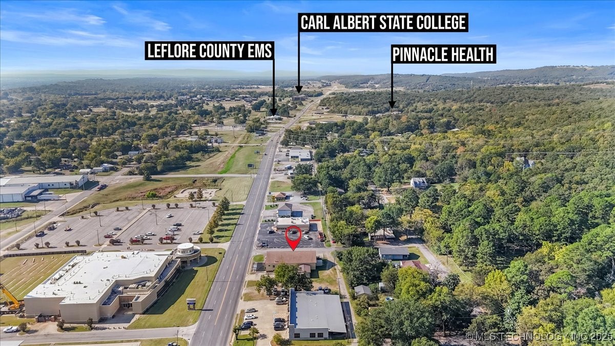 506 S Broadway Street Property Photo 55