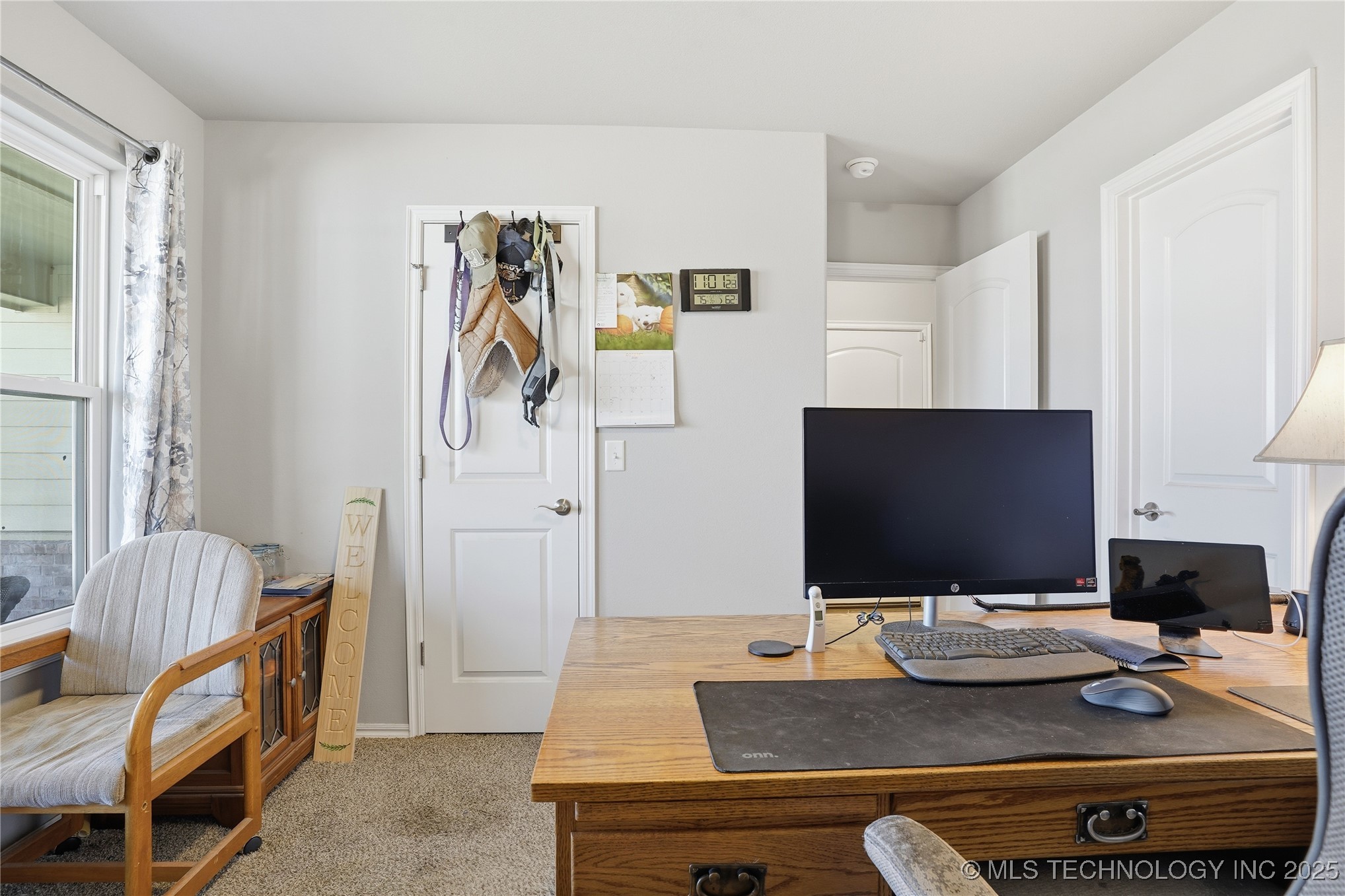 738 W 54th Street S Property Photo 9