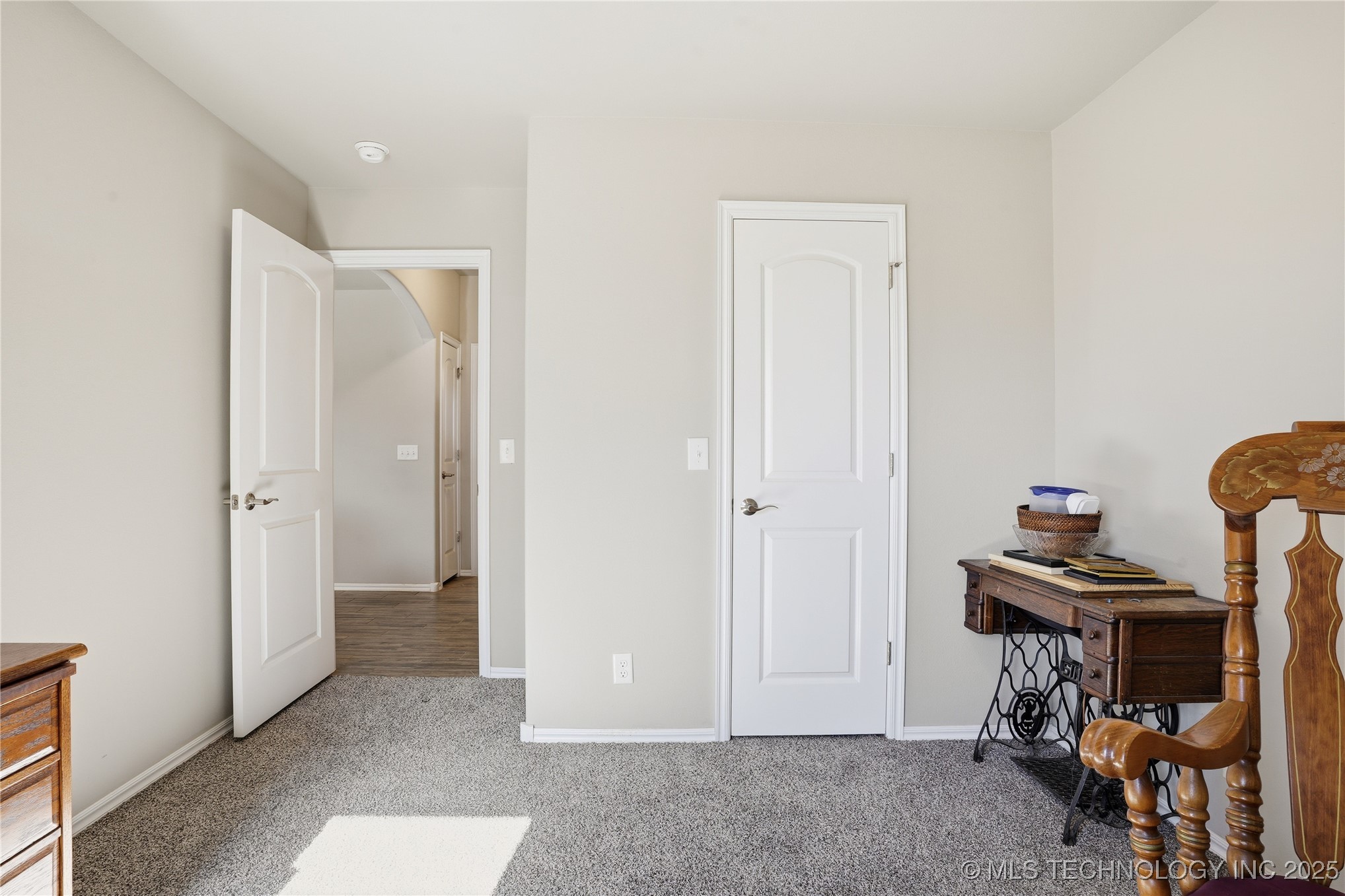 738 W 54th Street S Property Photo 35