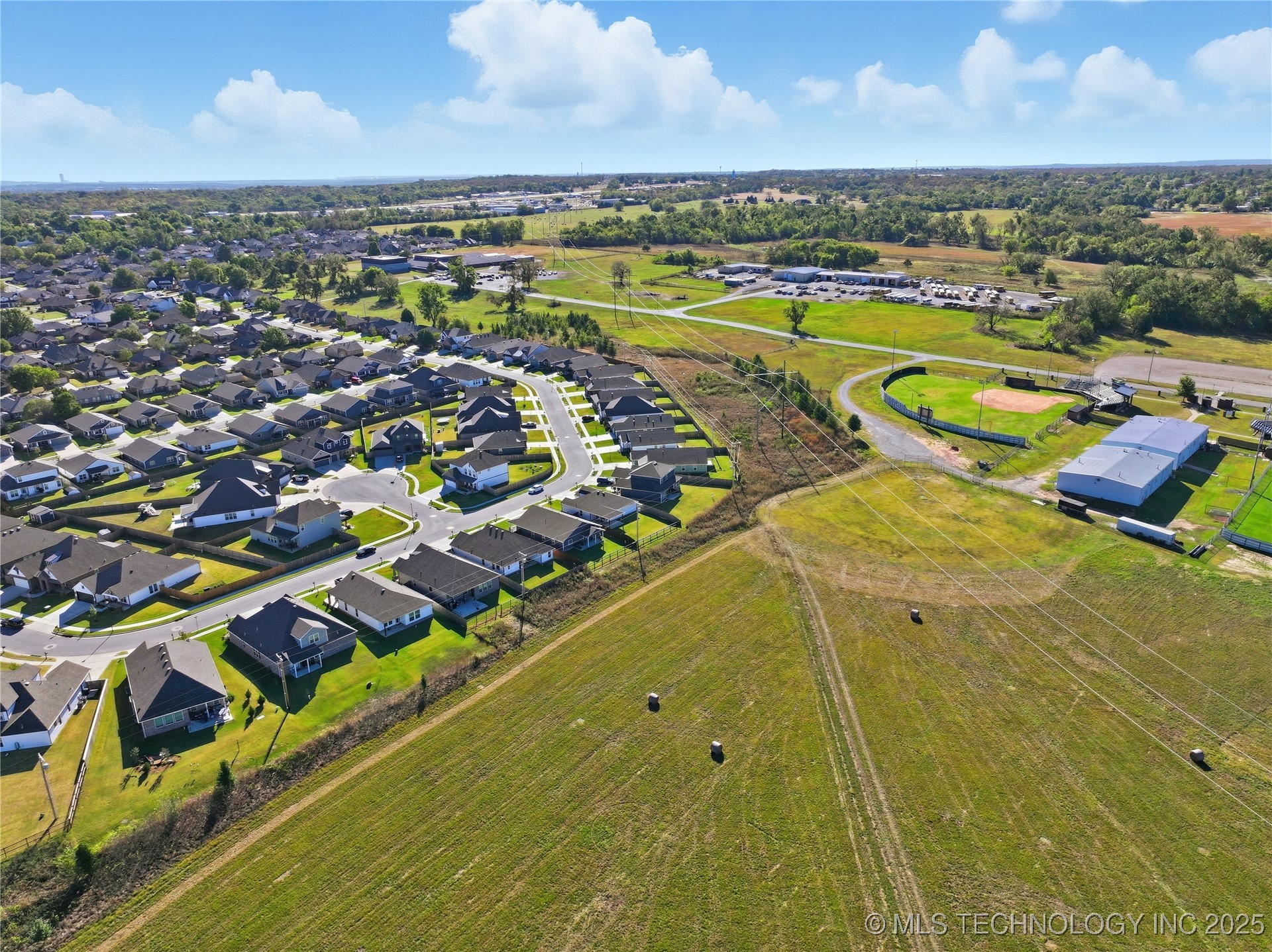 738 W 54th Street S Property Photo 45