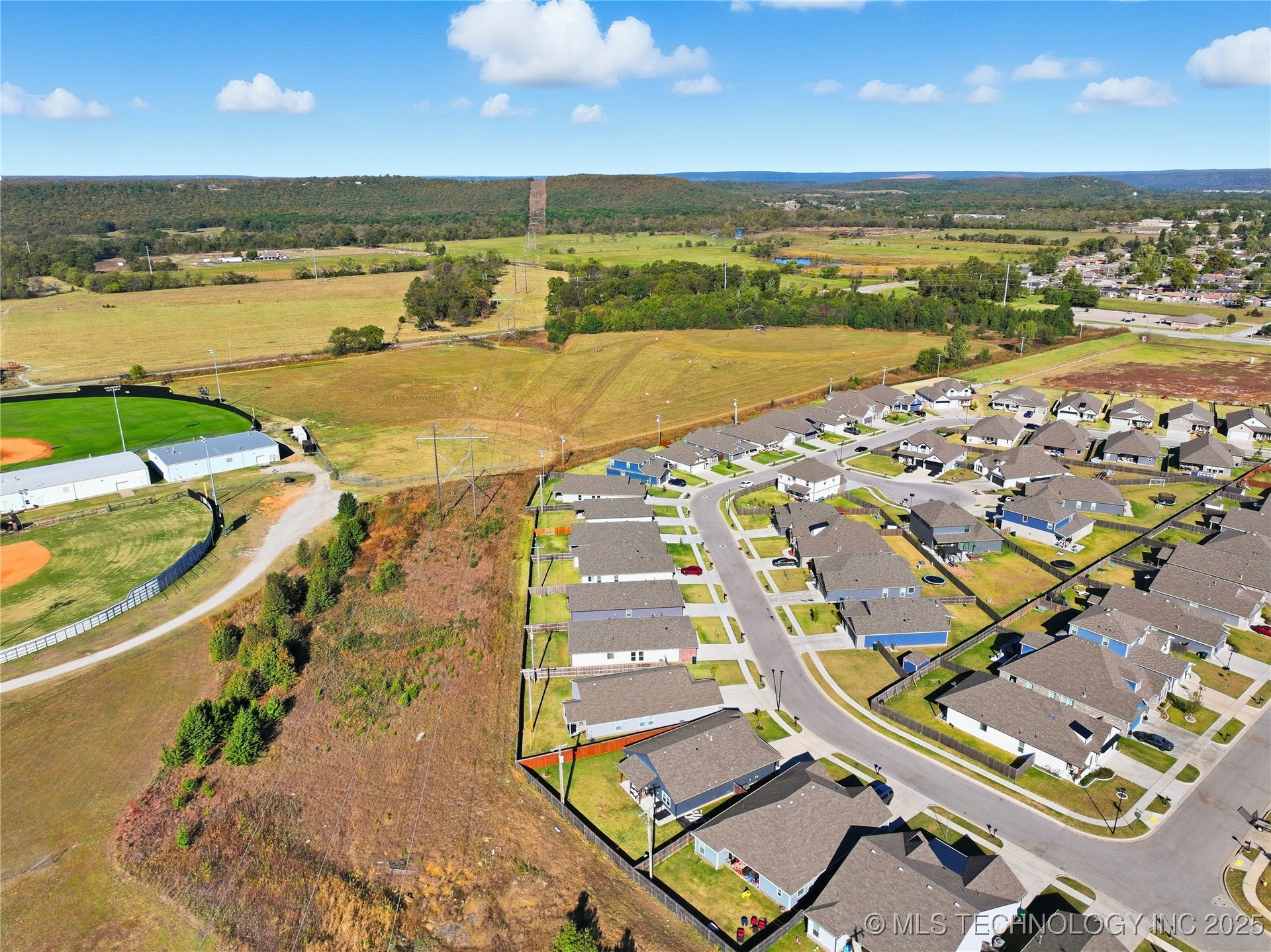 738 W 54th Street S Property Photo 47