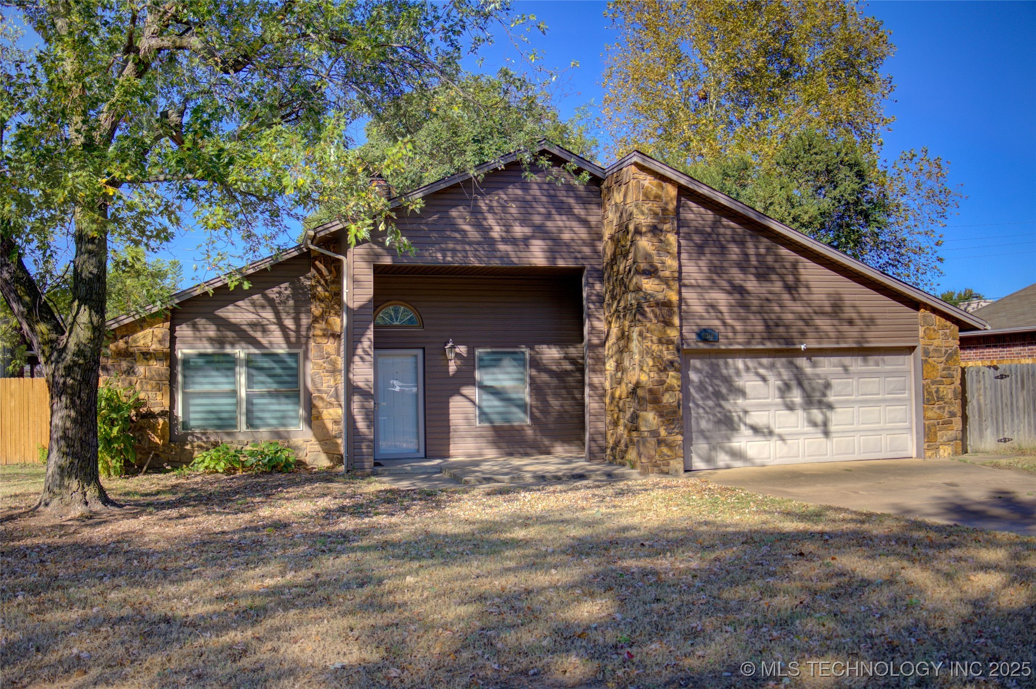 11310 S 106th East Avenue Property Photo 1