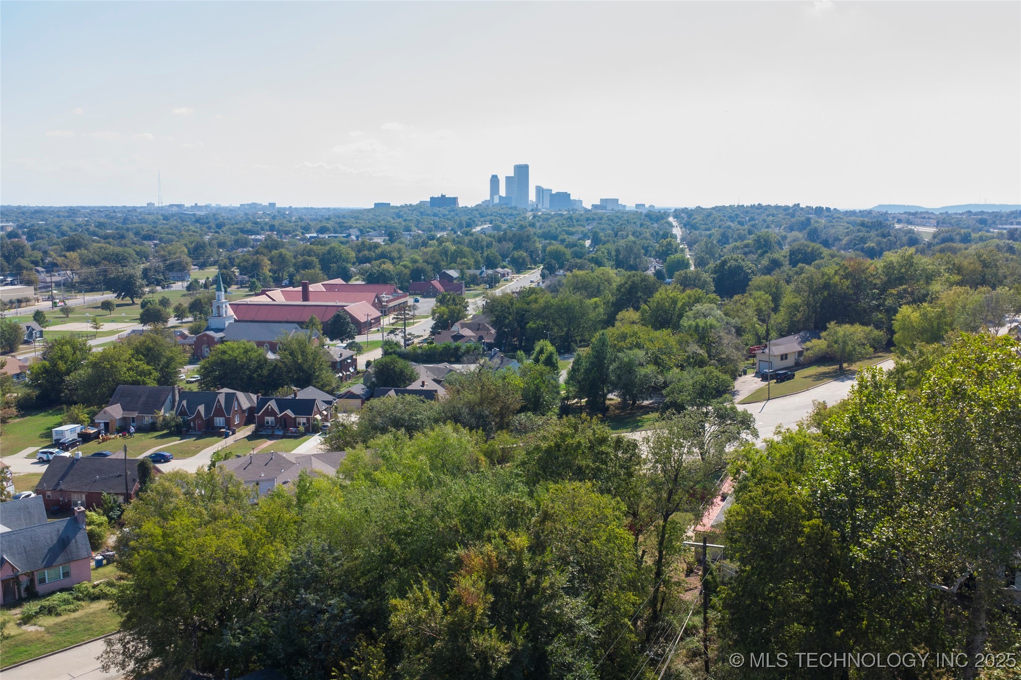 2225 N Main Street Property Photo 16