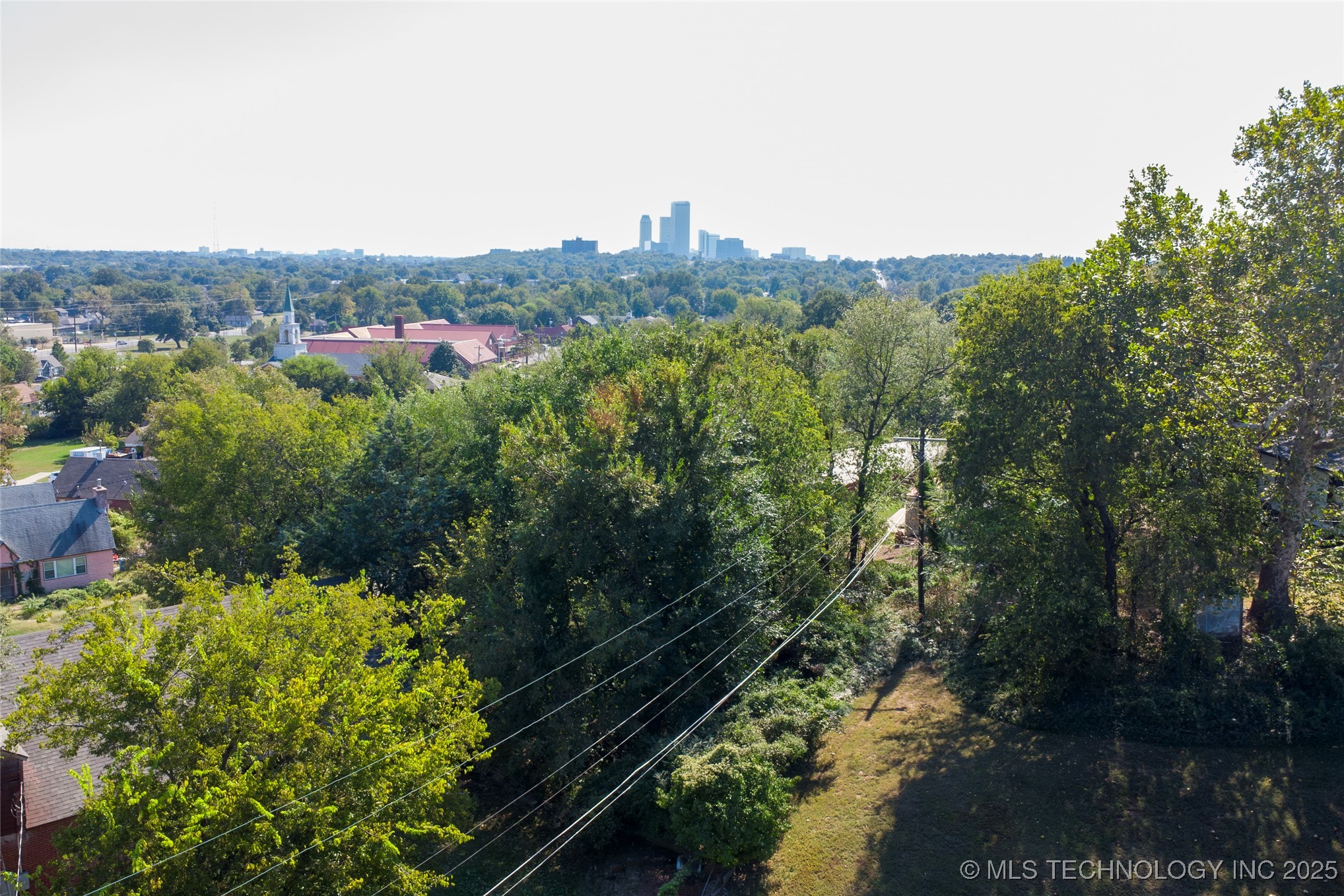 2225 N Main Street Property Photo 17