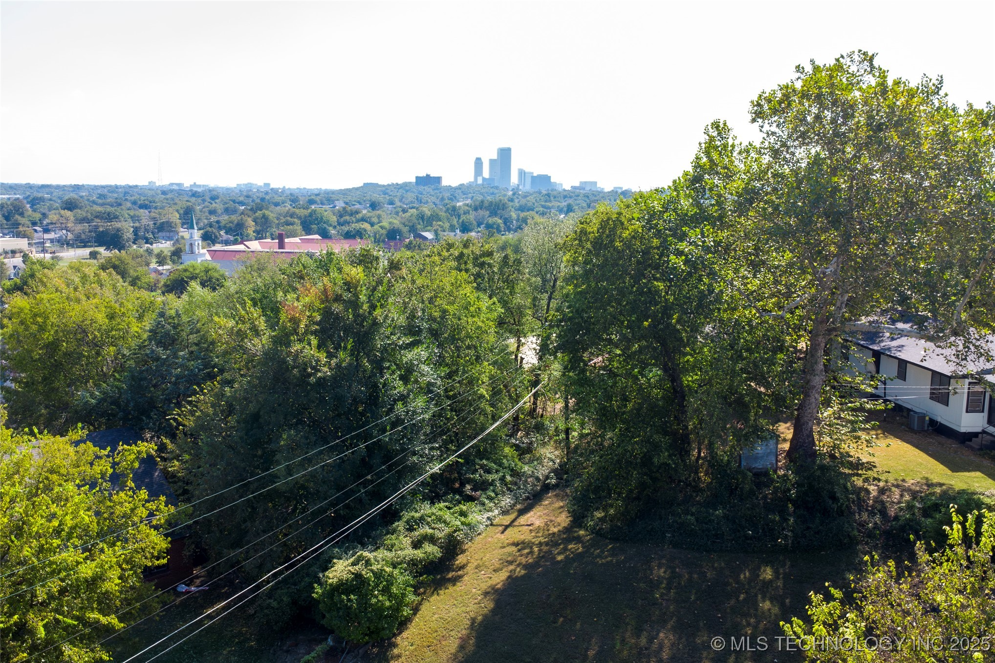 2225 N Main Street Property Photo 18