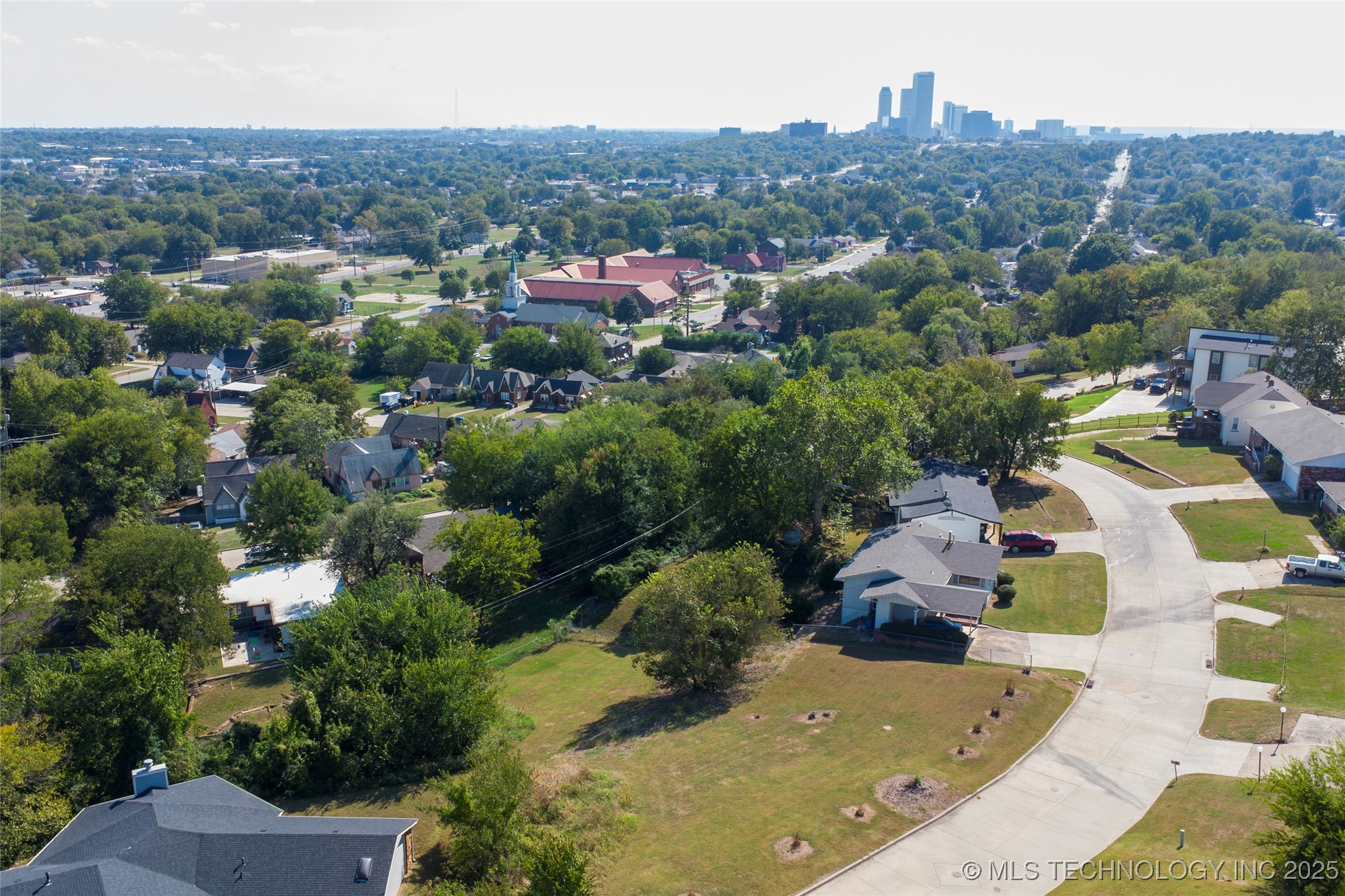 2225 N Main Street Property Photo 24