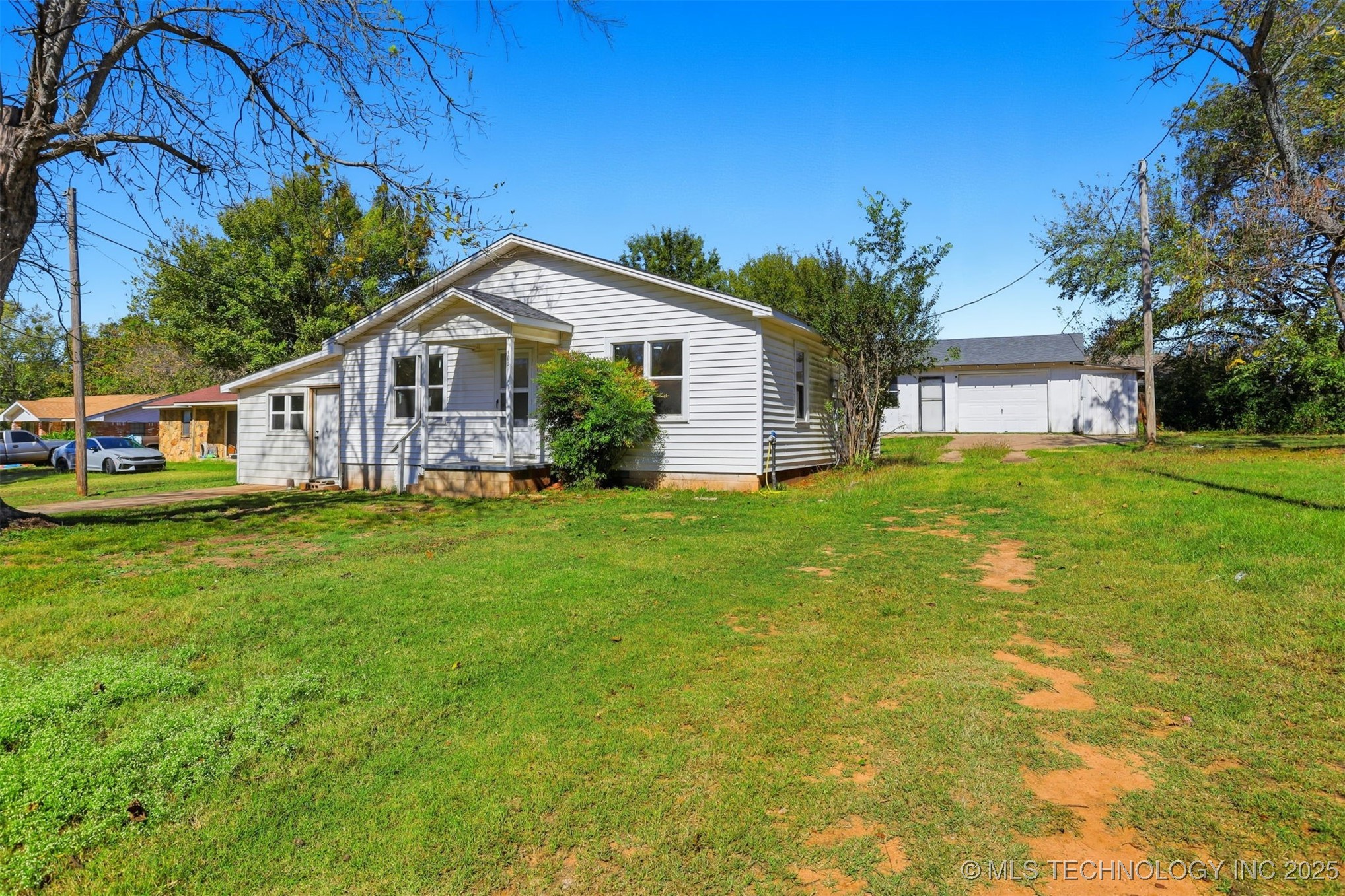 103 W 20th Street Property Photo 3