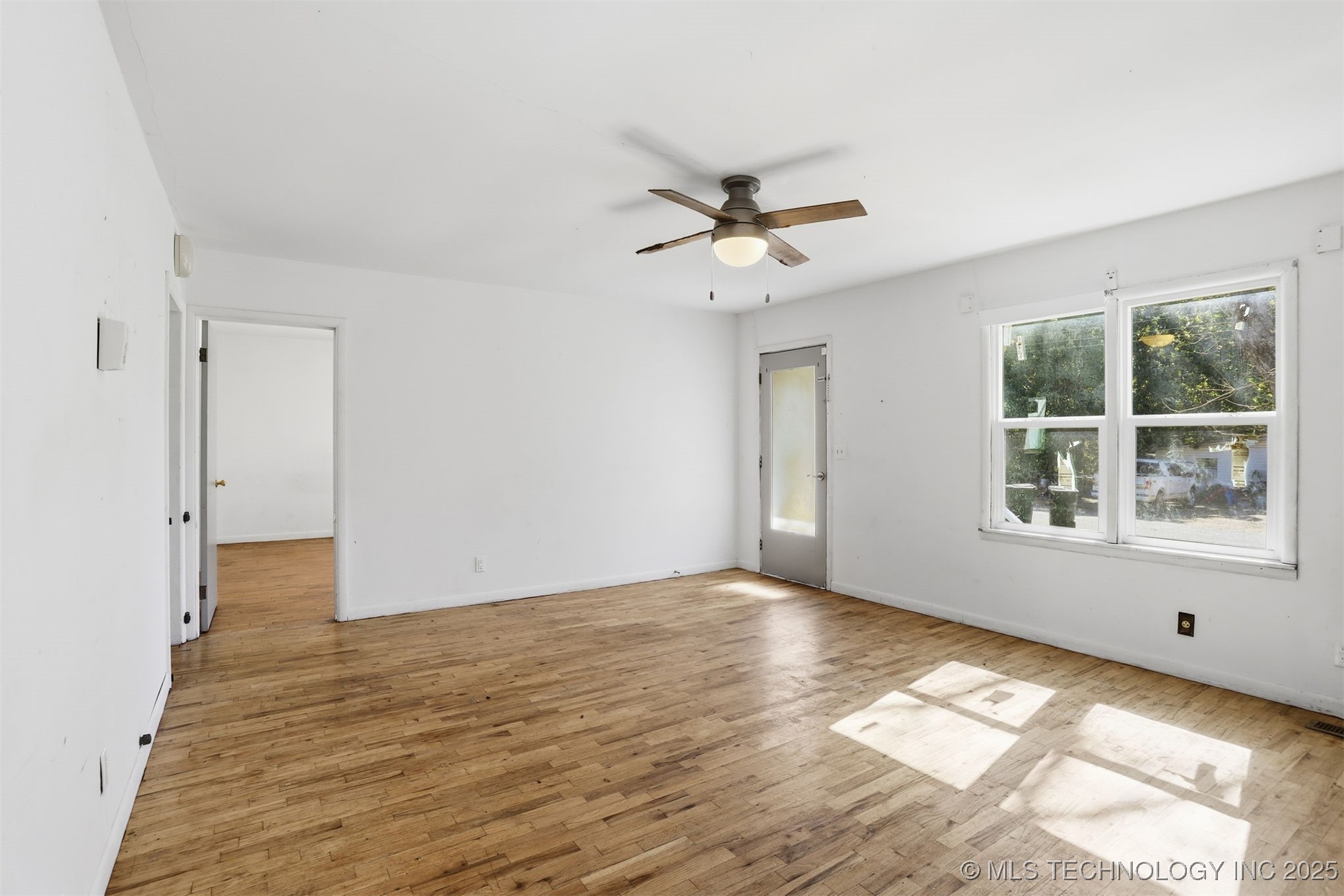 103 W 20th Street Property Photo 9