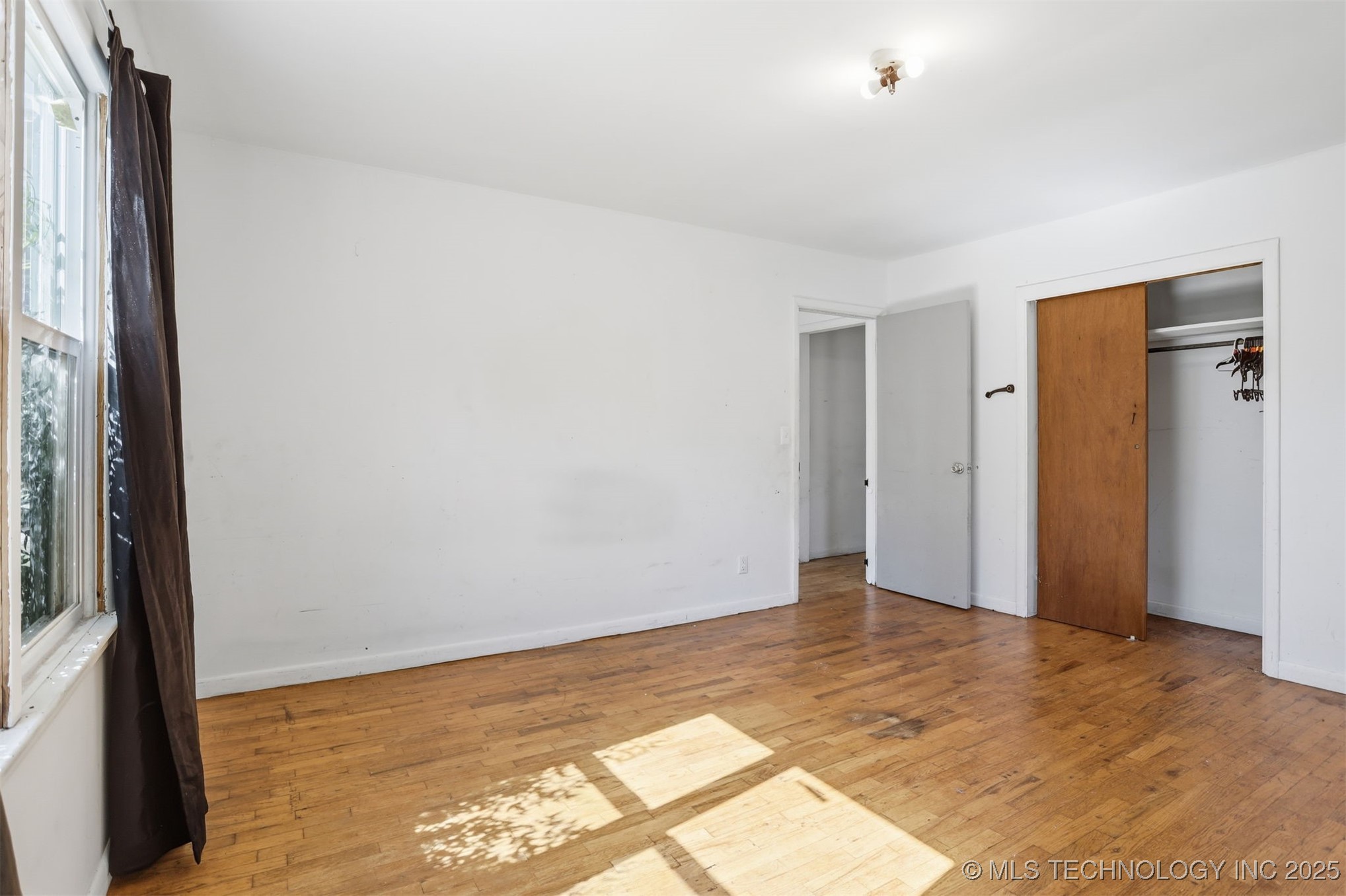 103 W 20th Street Property Photo 17