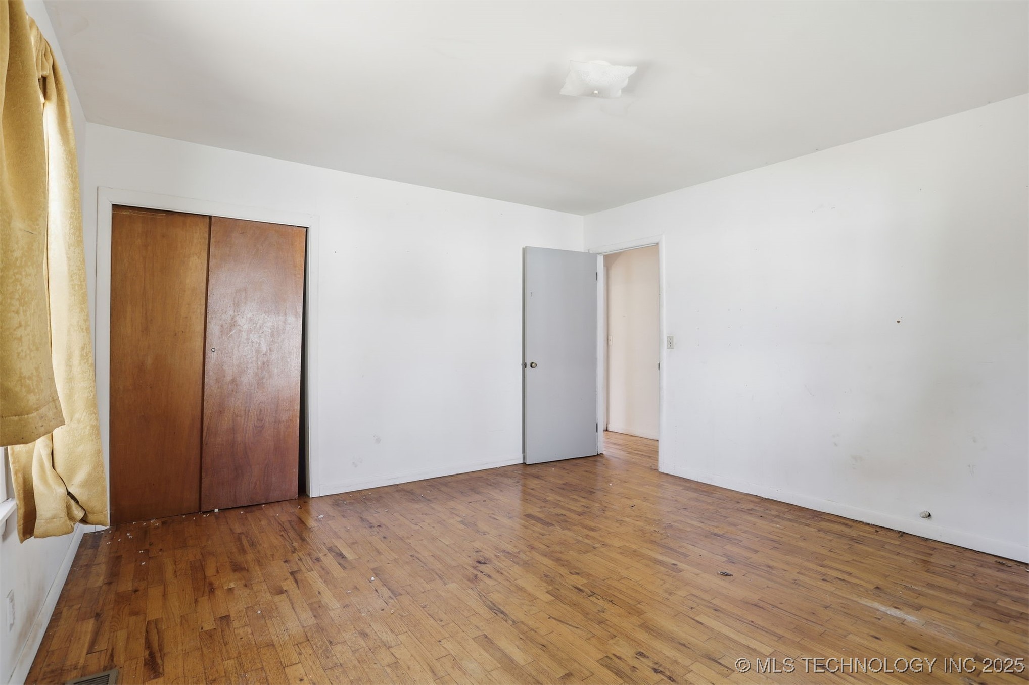 103 W 20th Street Property Photo 19