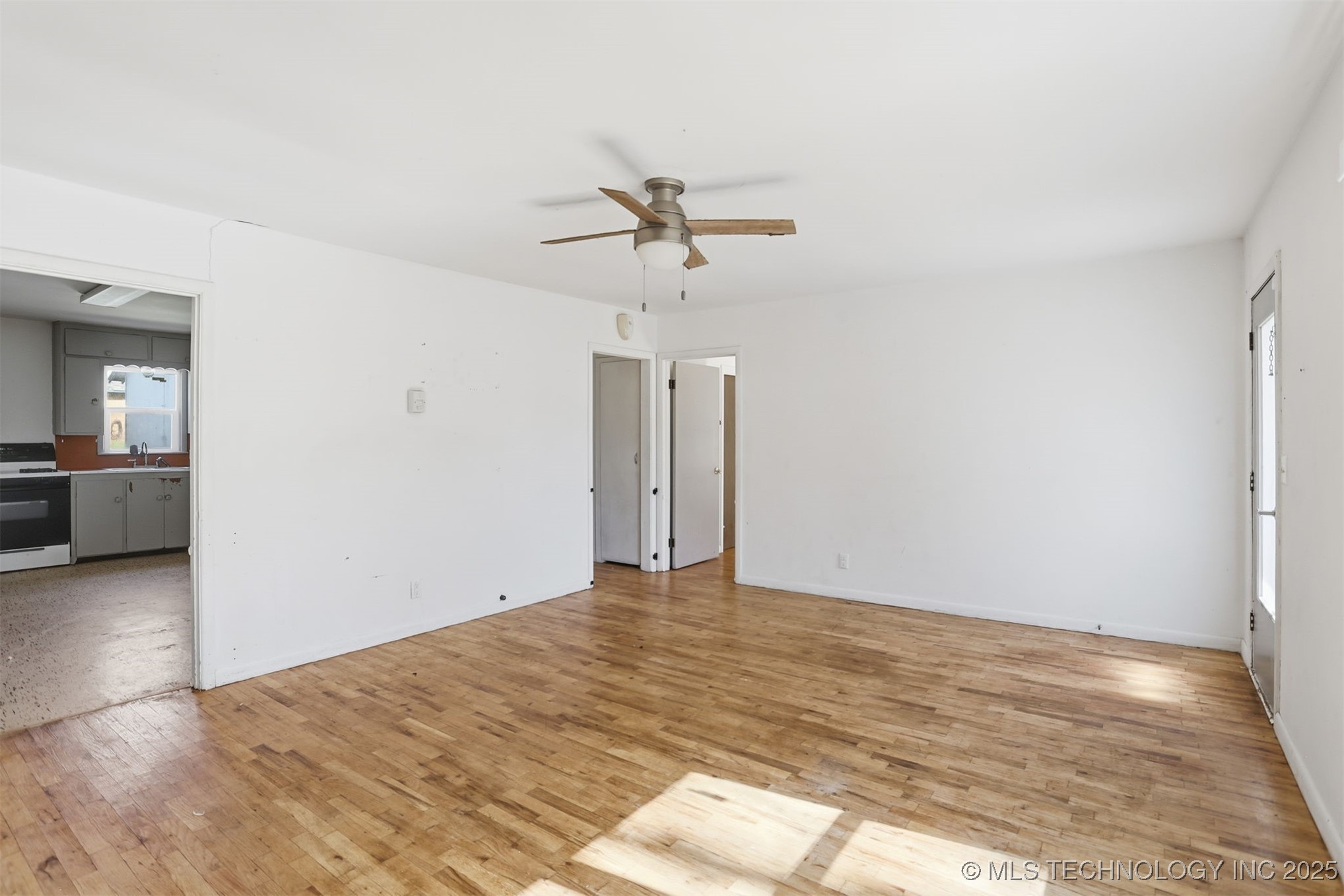 103 W 20th Street Property Photo 22