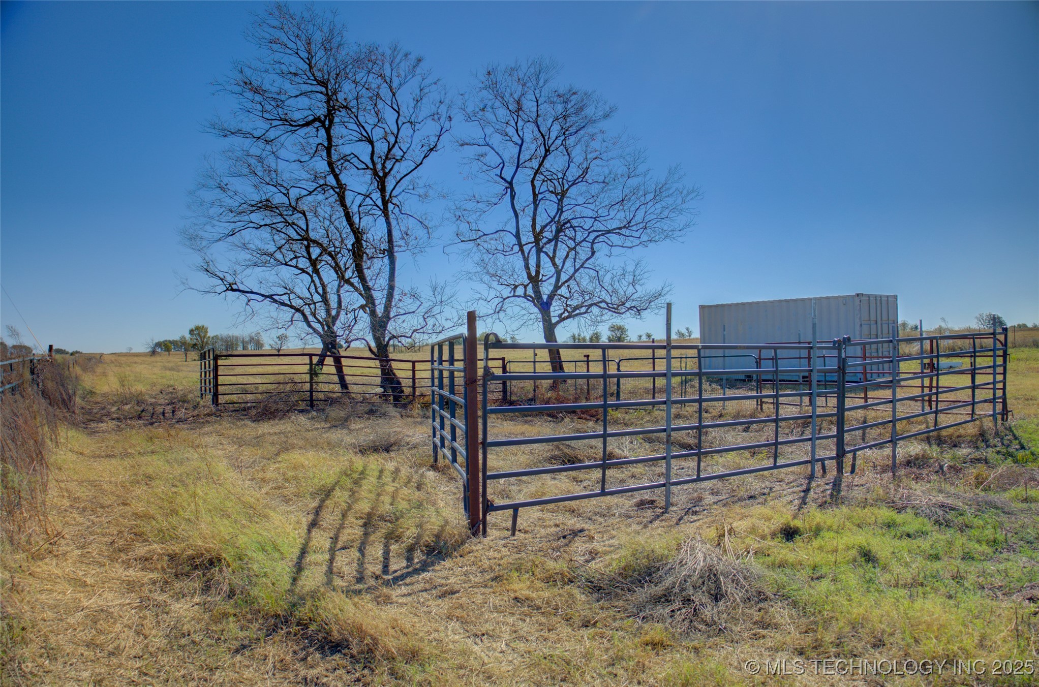 S Bixby Road Property Photo 8