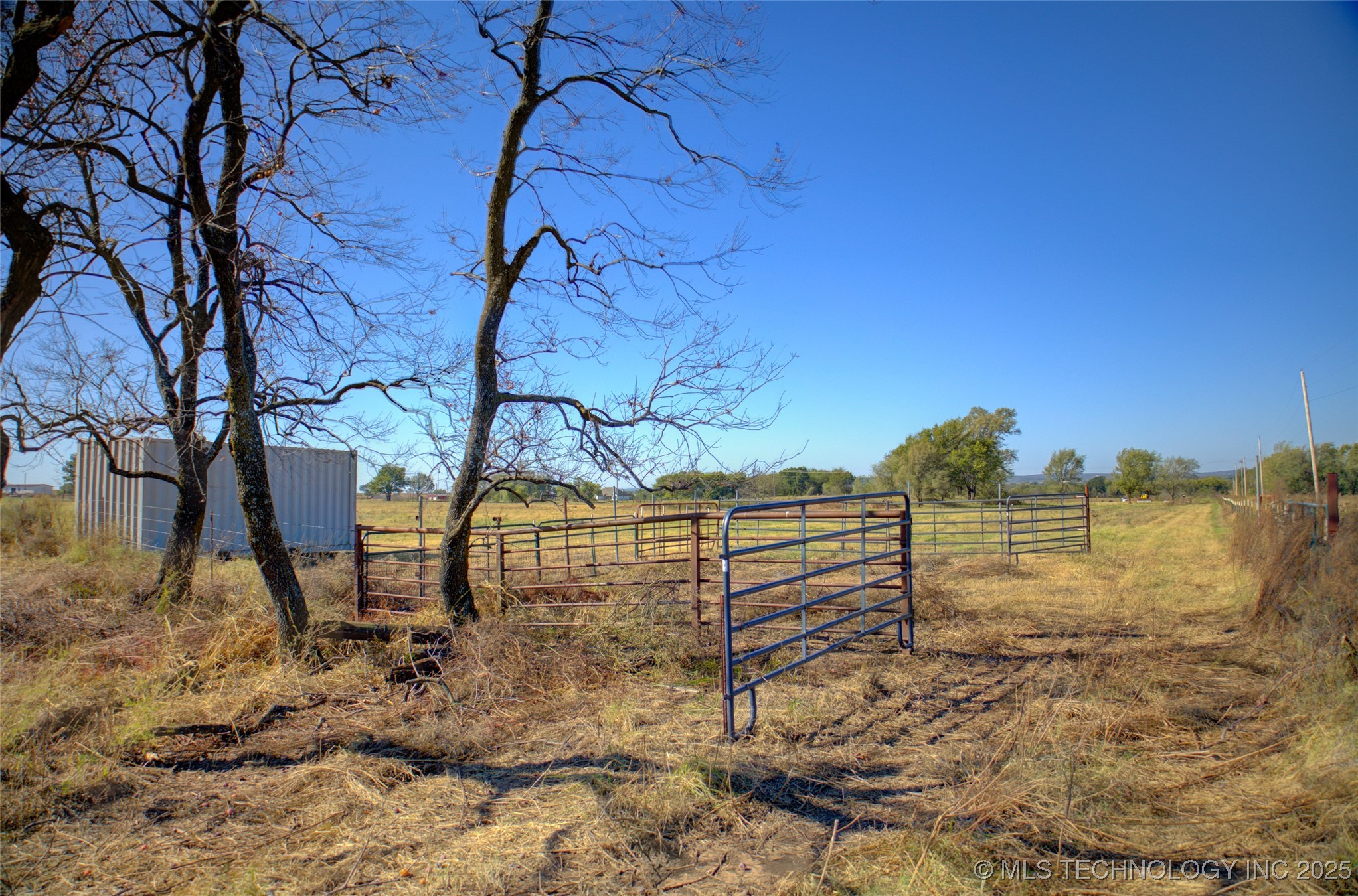 S Bixby Road Property Photo 9