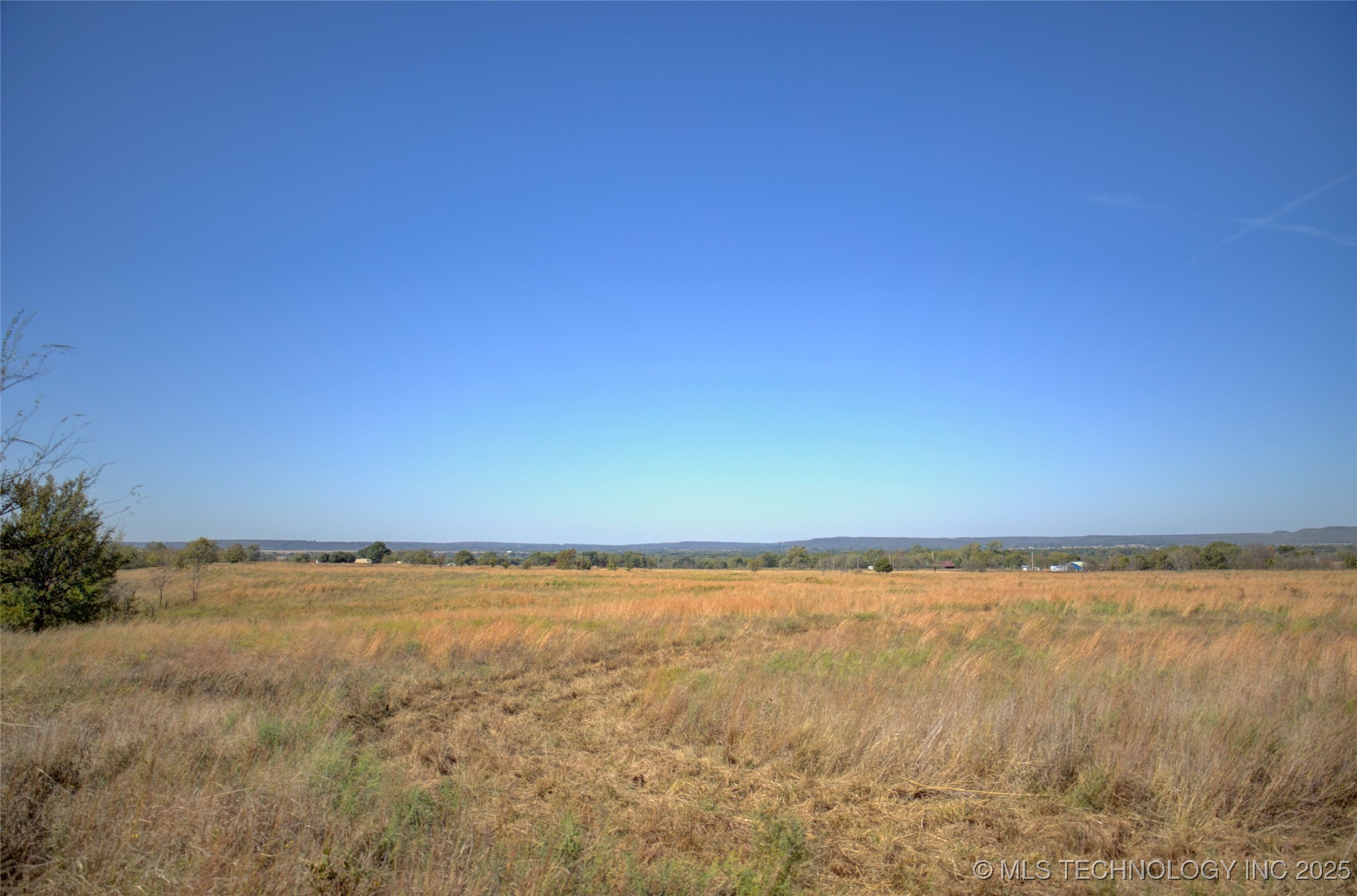 S Bixby Road Property Photo 14