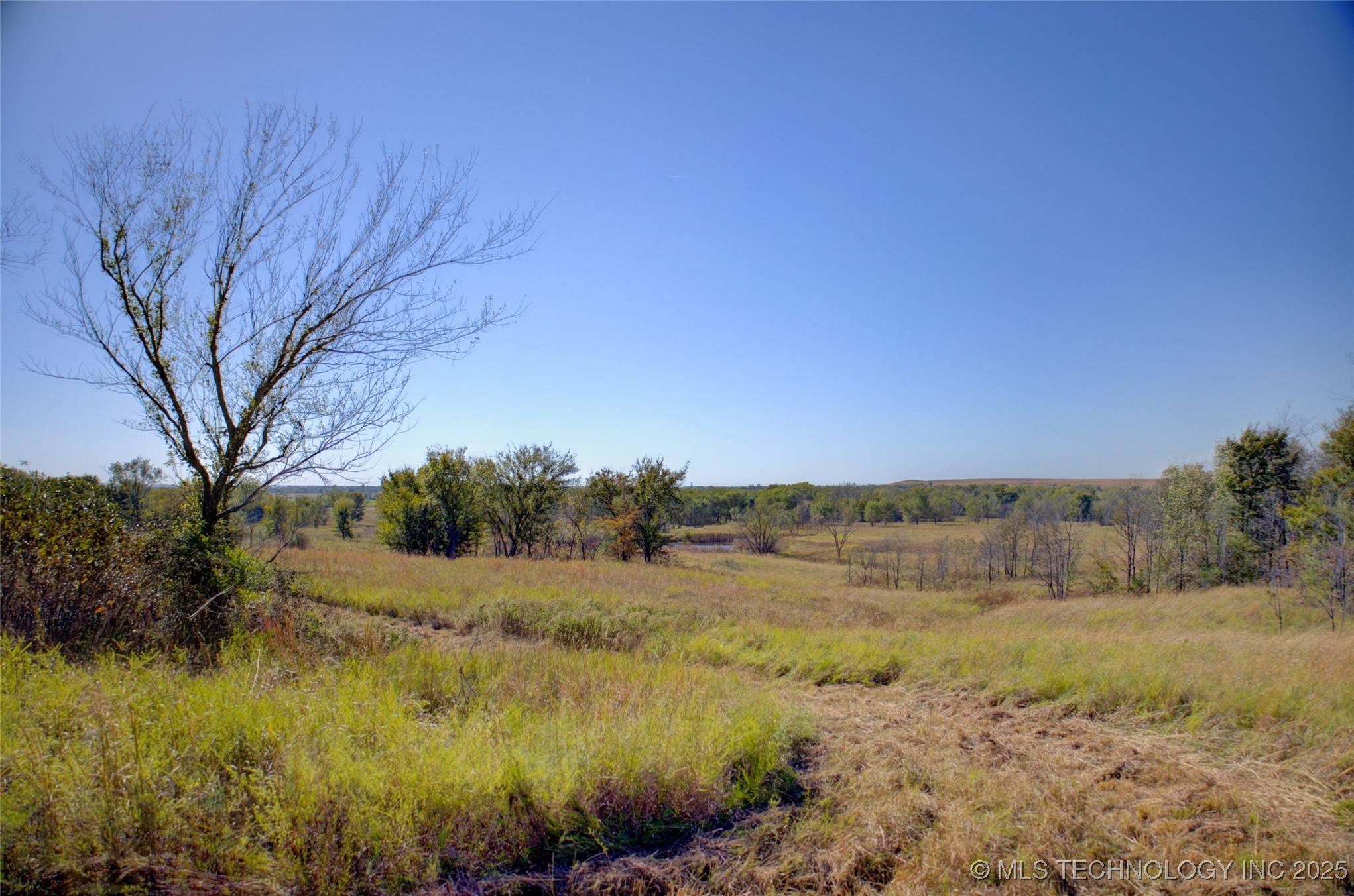 S Bixby Road Property Photo 15