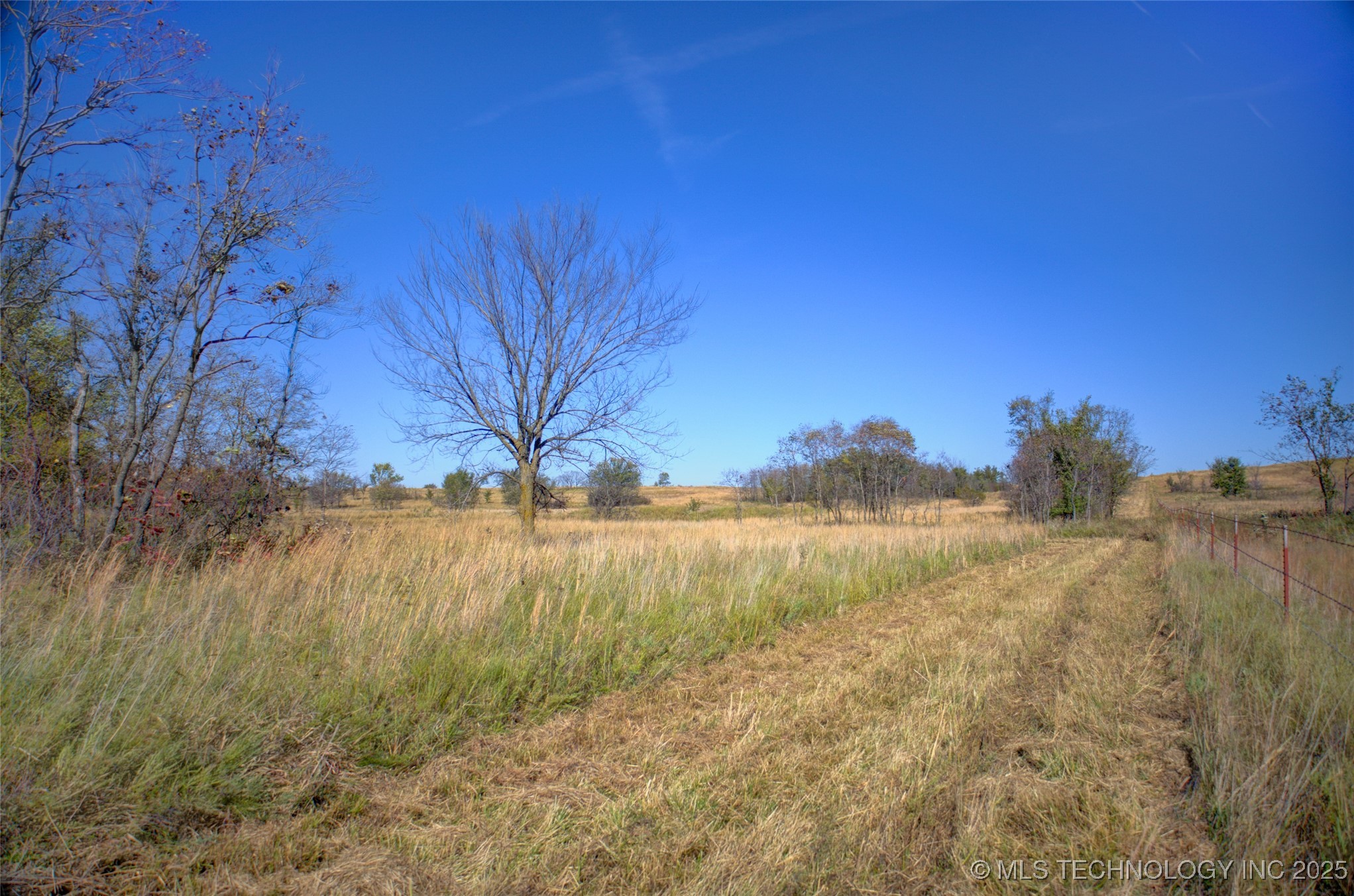 S Bixby Road Property Photo 16